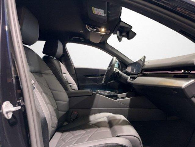 BMW 520d xDrive Touring-image-7
