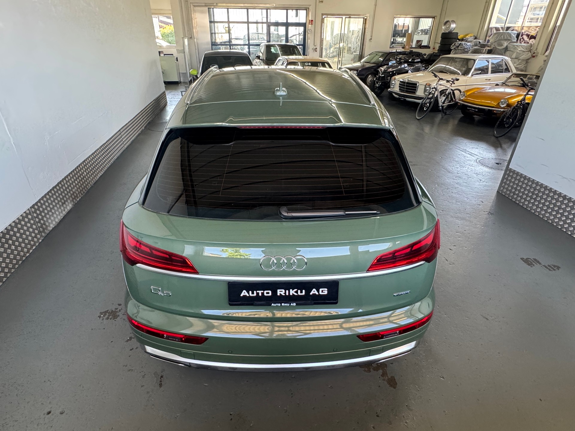AUDI Q5 45 TFSI S-line quattro S-tronic-image-10
