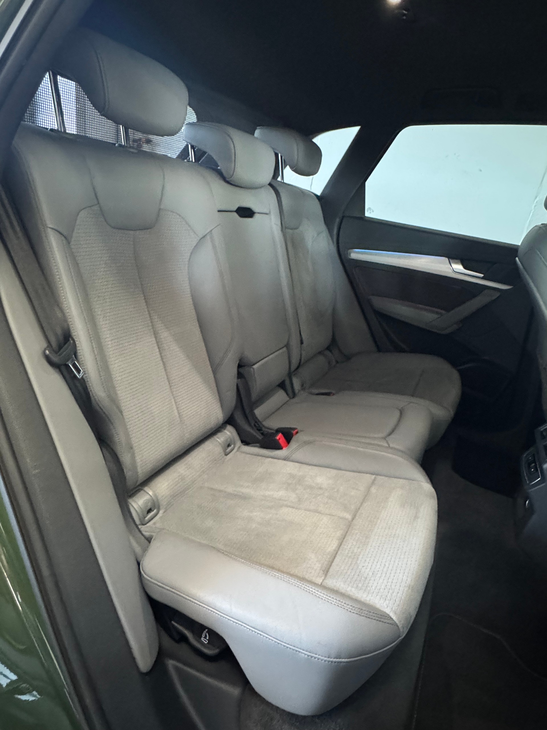 AUDI Q5 45 TFSI S-line quattro S-tronic-image-23