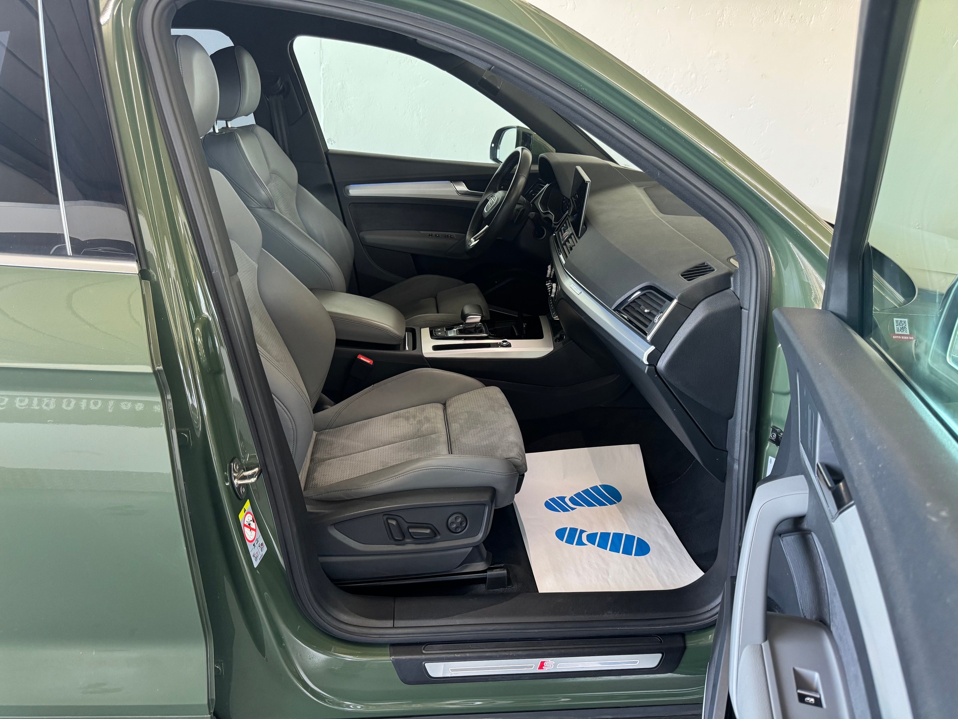 AUDI Q5 45 TFSI S-line quattro S-tronic-image-19