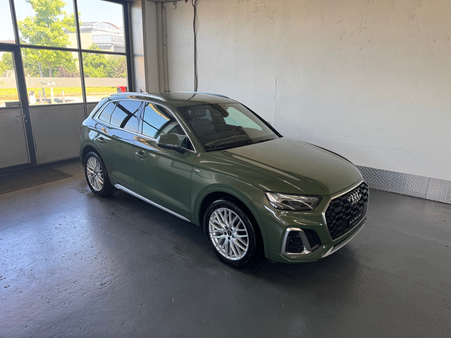 AUDI Q5 45 TFSI S-line quattro S-tronic-image-0