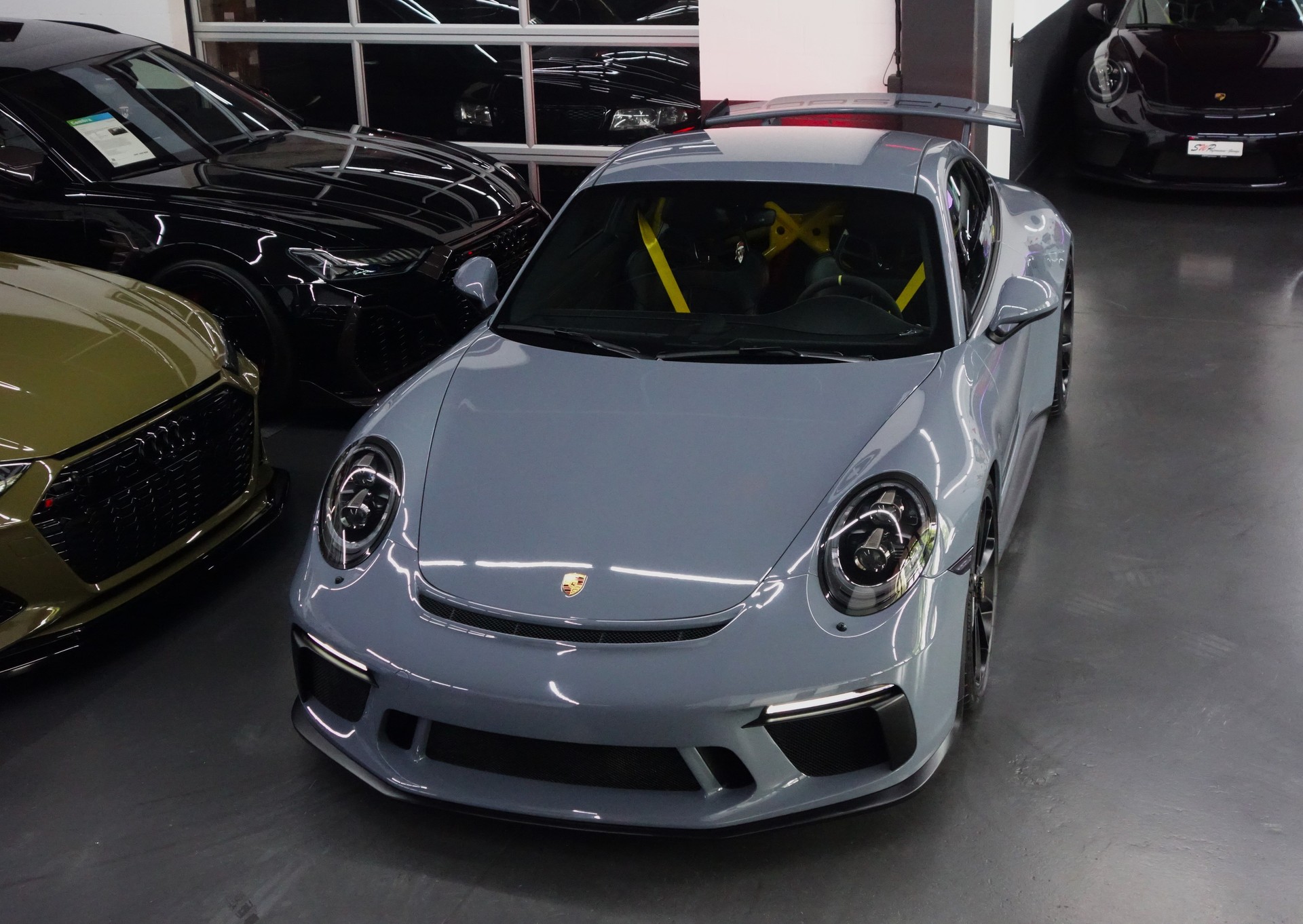 PORSCHE 911 GT3 PDK 991.2 ARCTIC GREY LIFTSYSTEM CLUBSPORT-image-2