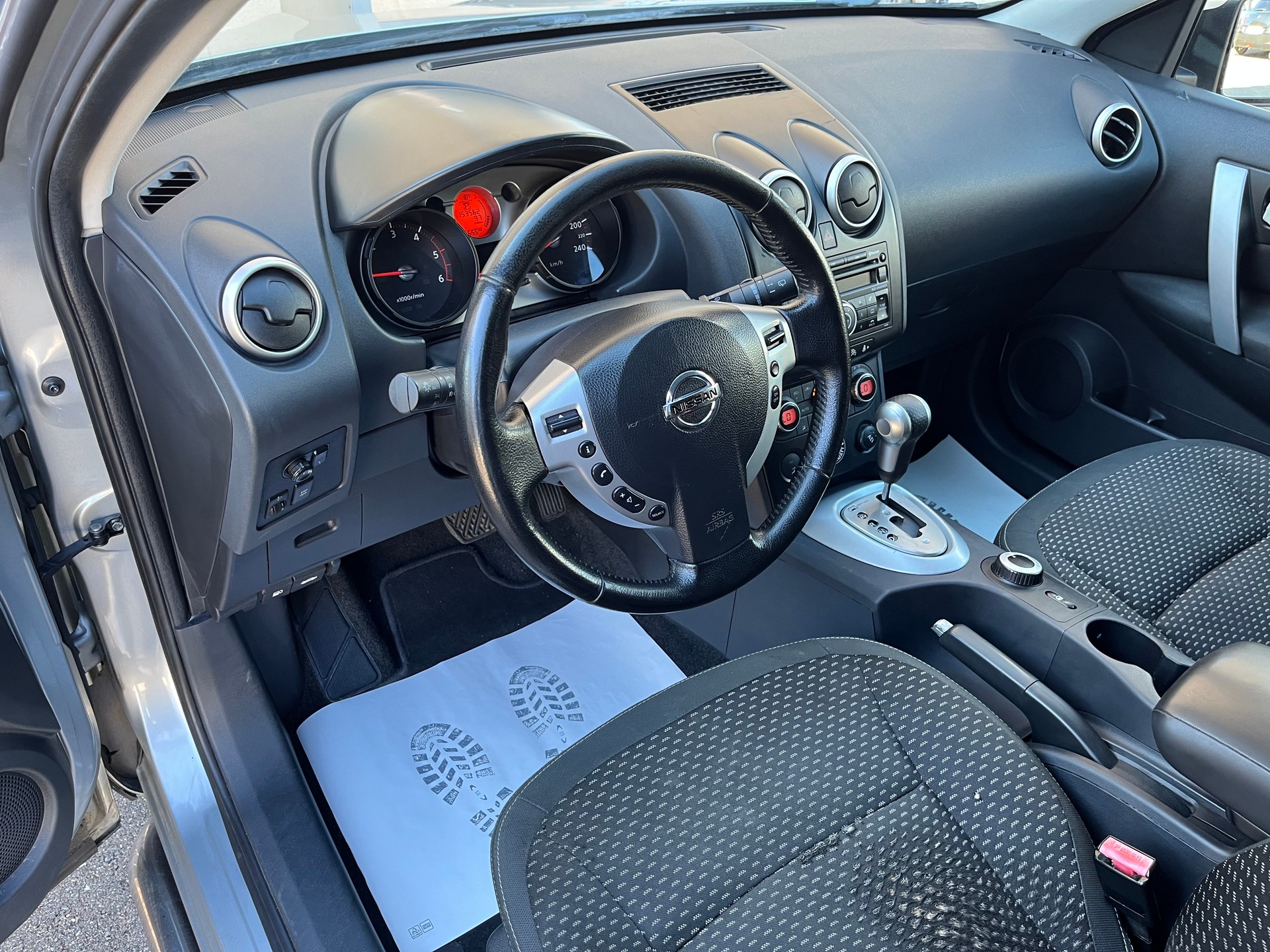 NISSAN Qashqai 2.0 dCi 4WD tekna Automatic-image-12