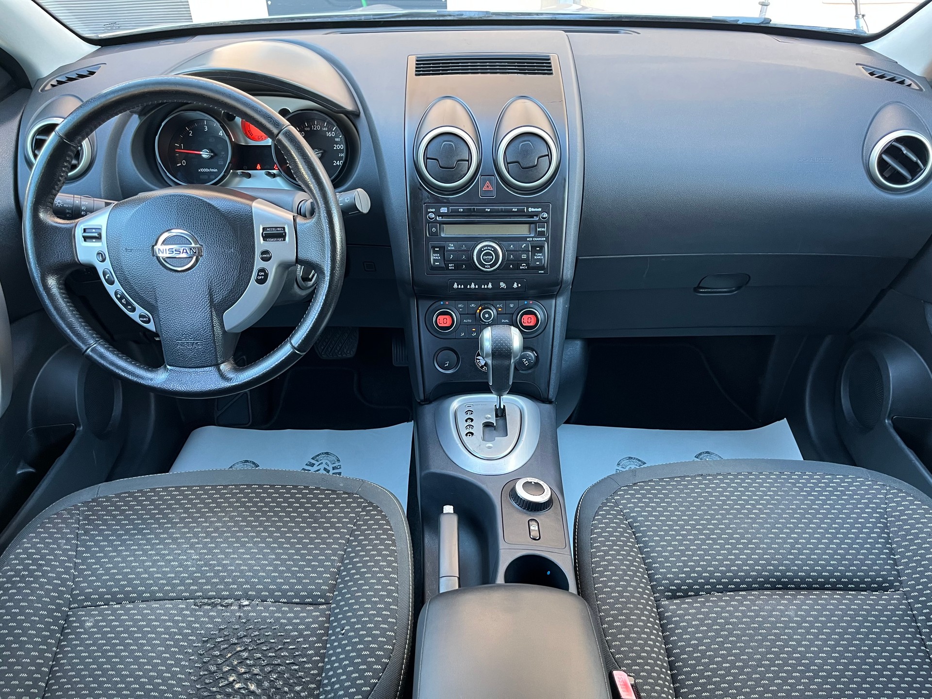 NISSAN Qashqai 2.0 dCi 4WD tekna Automatic-image-8