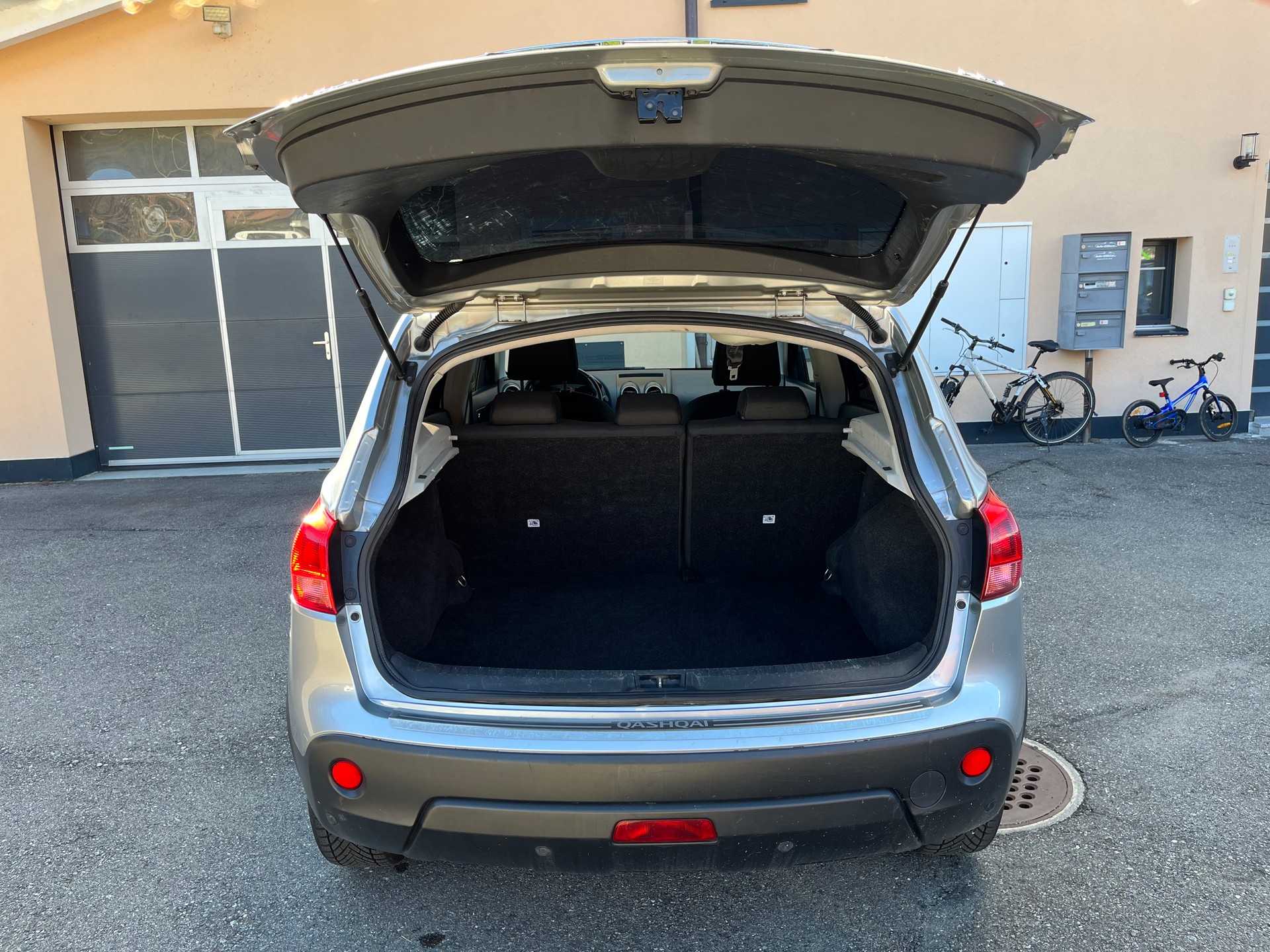 NISSAN Qashqai 2.0 dCi 4WD tekna Automatic-image-6