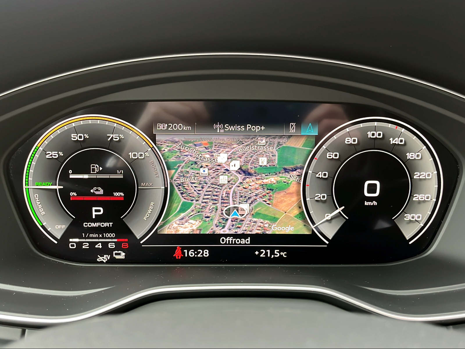 AUDI Q5 Sportback 50 TFSI e PHEV Black Edition quattro S-tronic Gletscherweiss Metallic-image-10