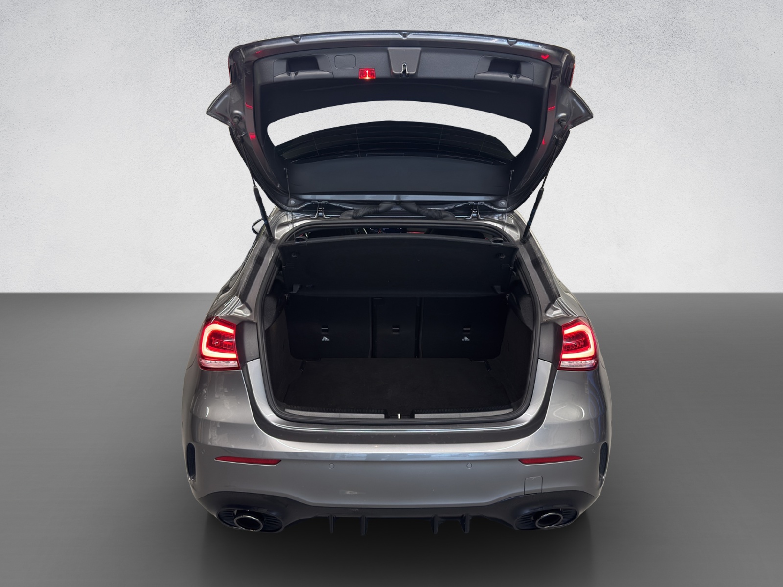 MERCEDES-BENZ A 35 AMG 4Matic-image-8