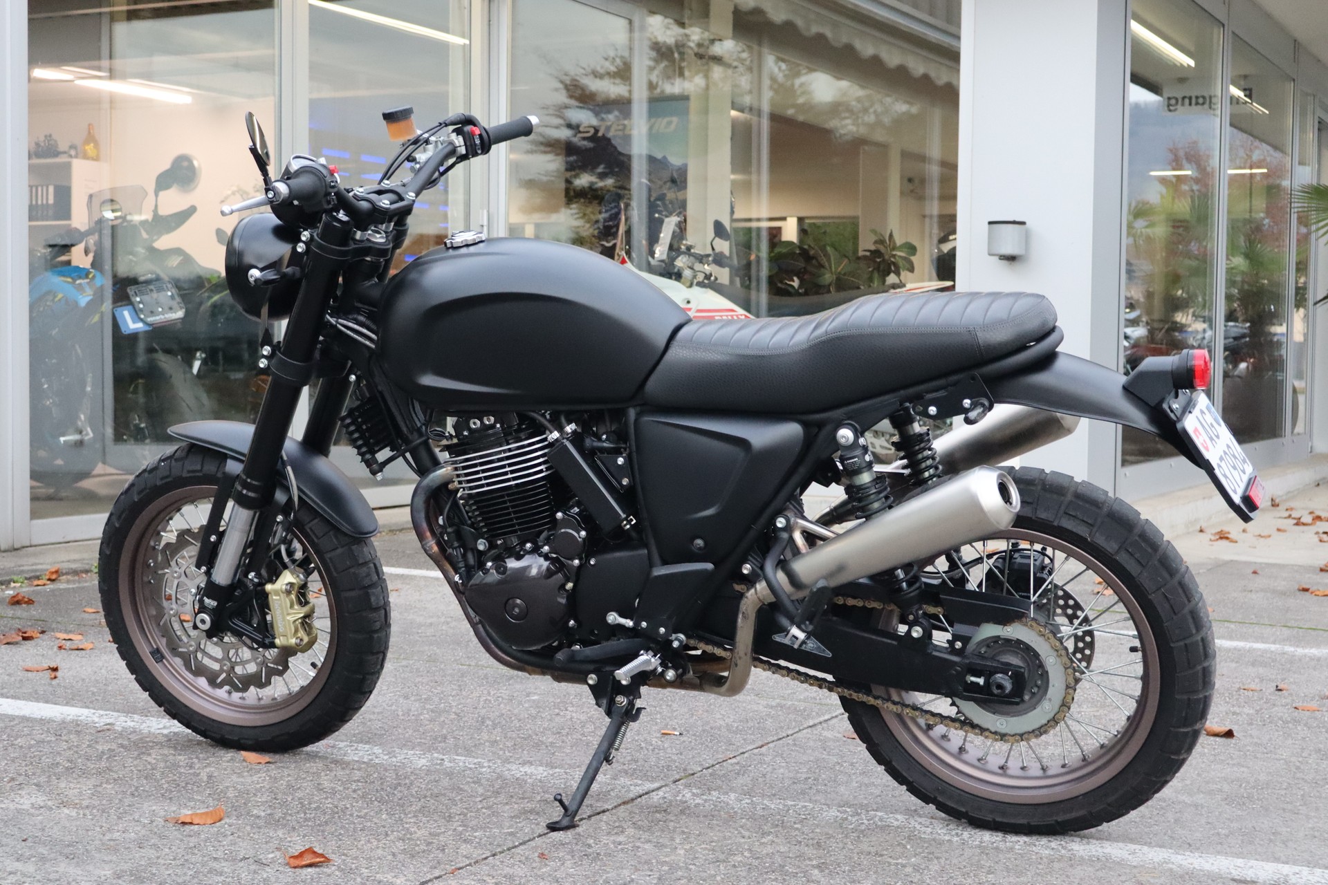 SWM Gran Milano Ace of Spades ABS-image-5