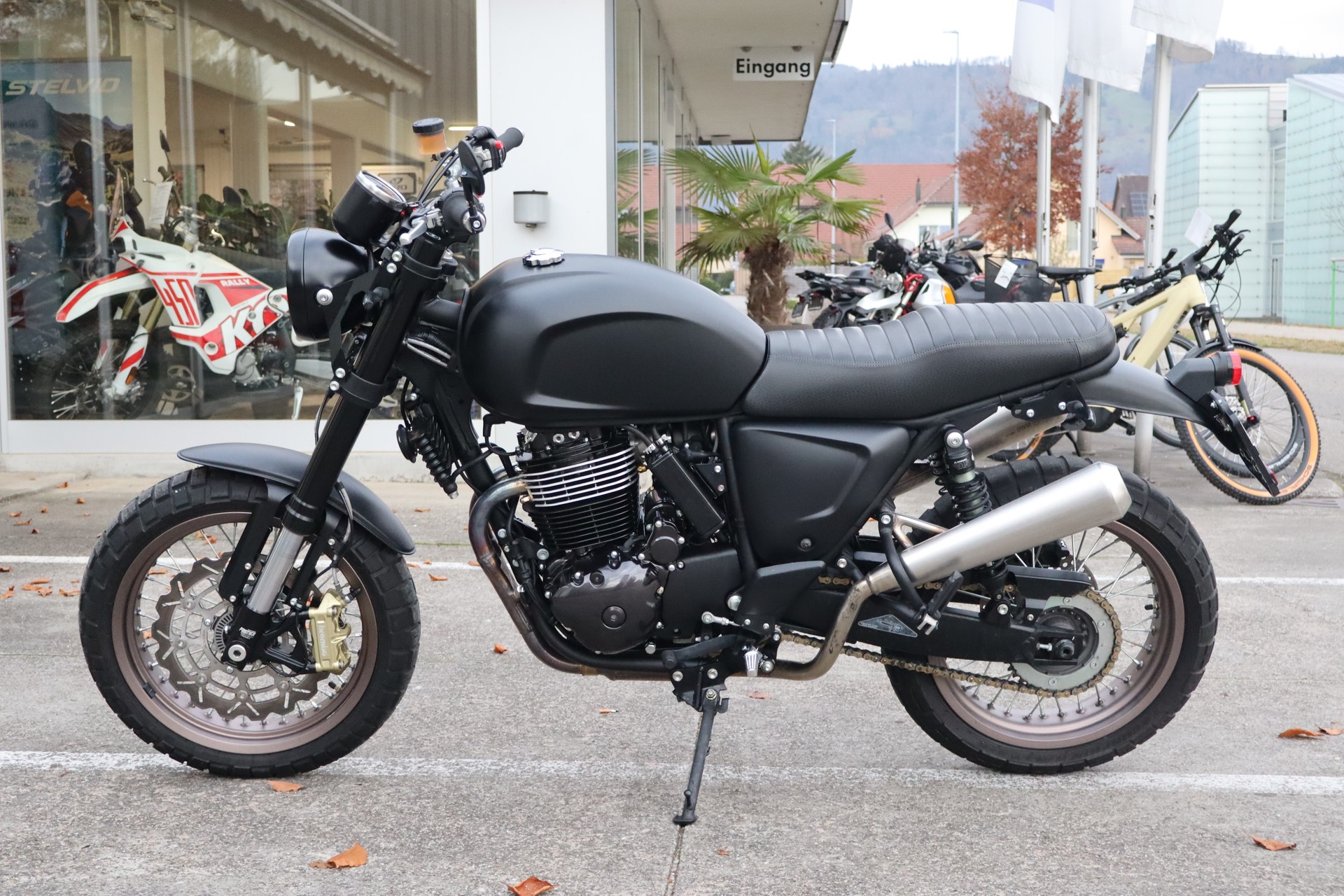 SWM Gran Milano Ace of Spades ABS-showroom-element-3