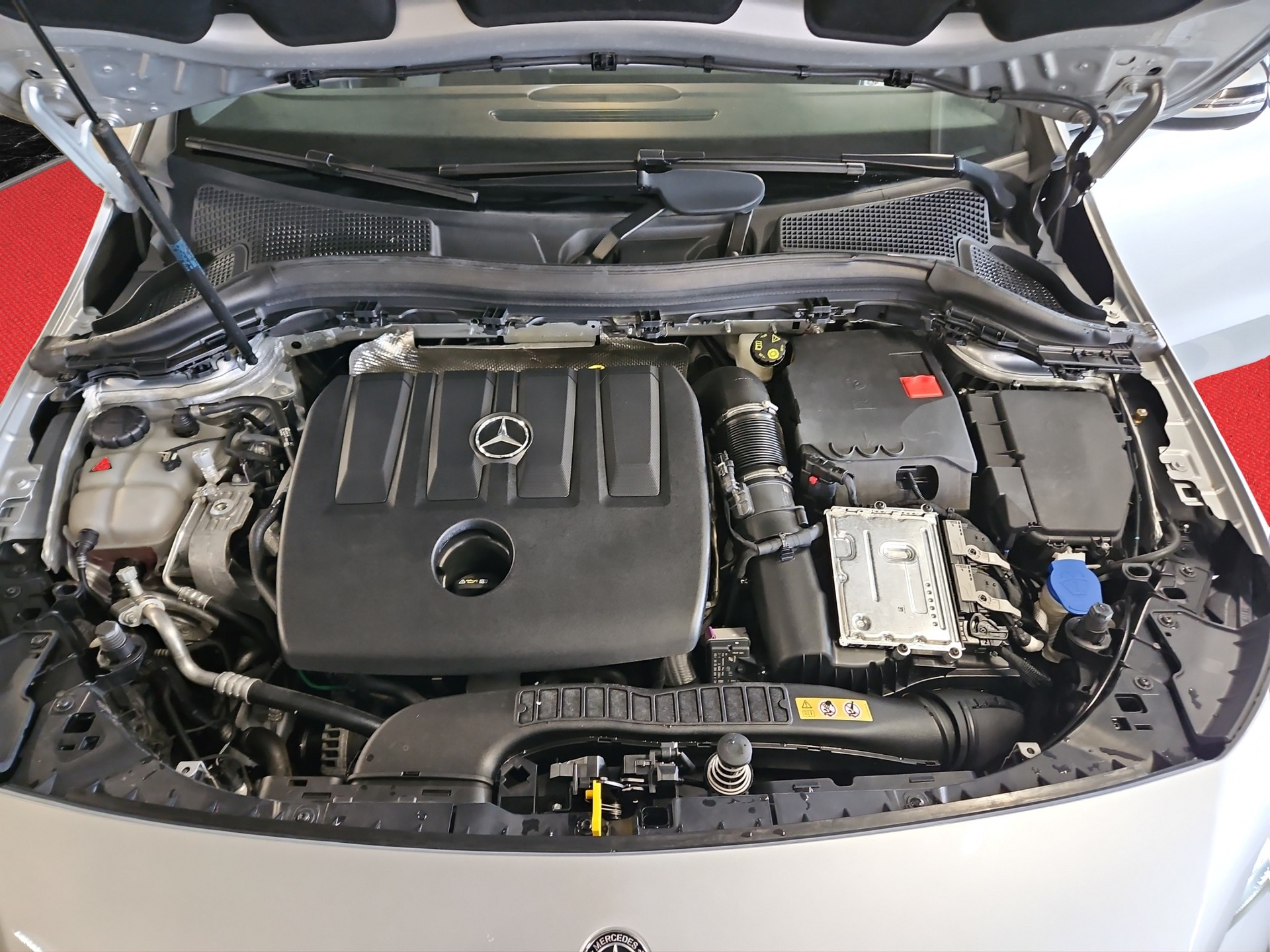 MERCEDES-BENZ B 180 d Progressive 7G-DCT-image-14