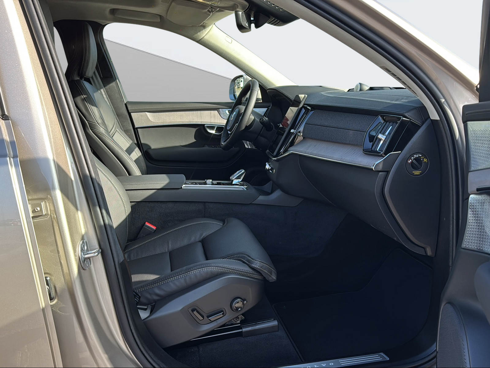 VOLVO XC90 2.0 T8 TE XClusive Edition Bright eAWD-image-14