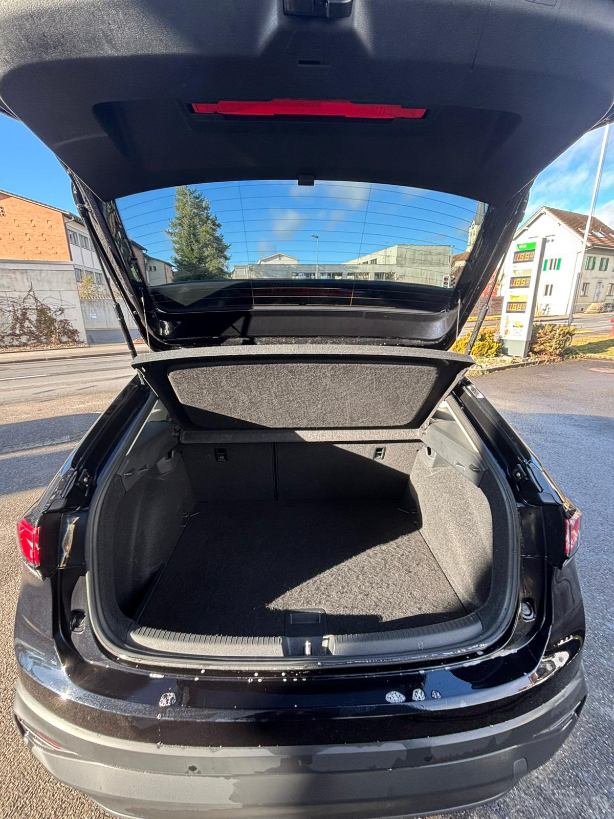 VW Taigo 1.0 TSI Life United DSG-image-8