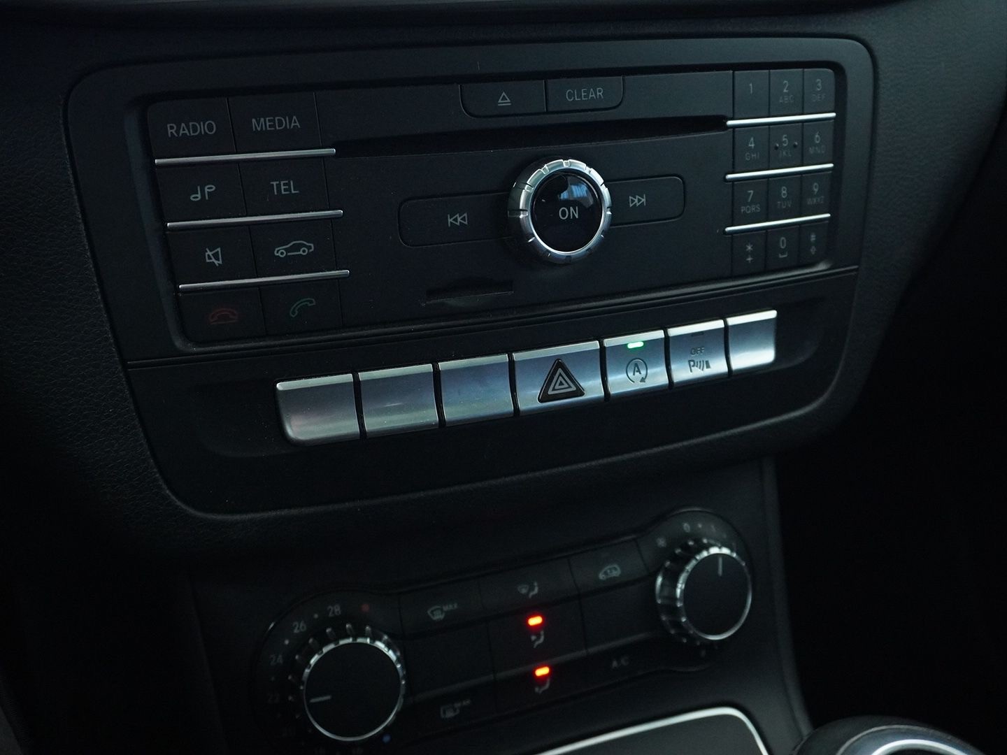 MERCEDES-BENZ B 180 Style-image-7
