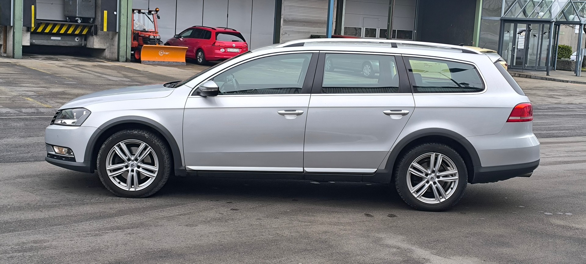 VW Passat Alltrack 2.0 TSI 4Motion DSG-image-2