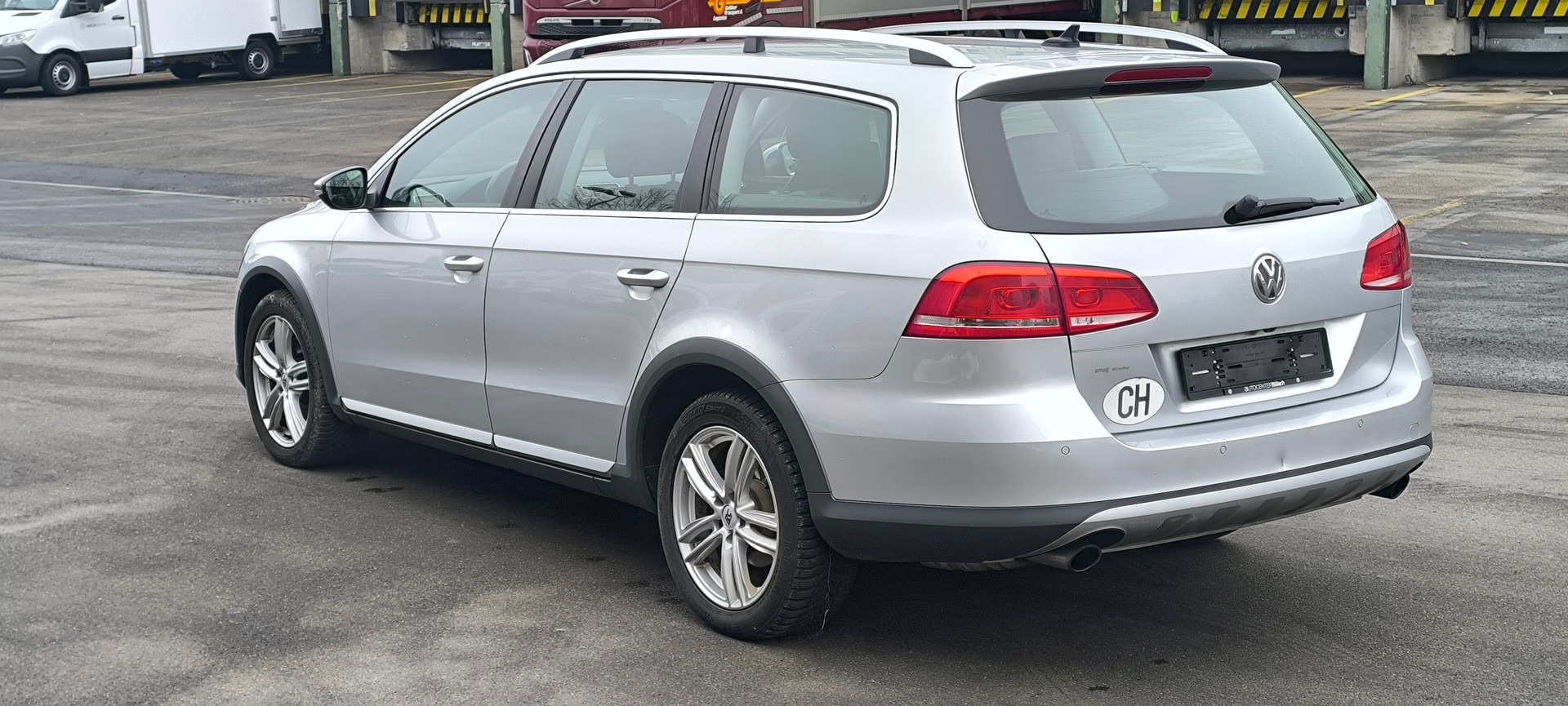 VW Passat Alltrack 2.0 TSI 4Motion DSG-image-7