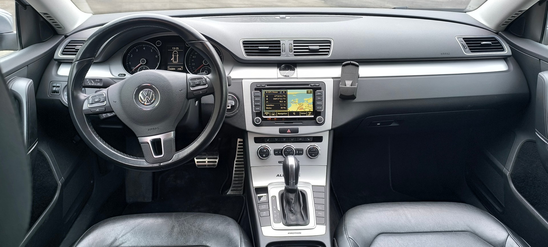 VW Passat Alltrack 2.0 TSI 4Motion DSG-image-9