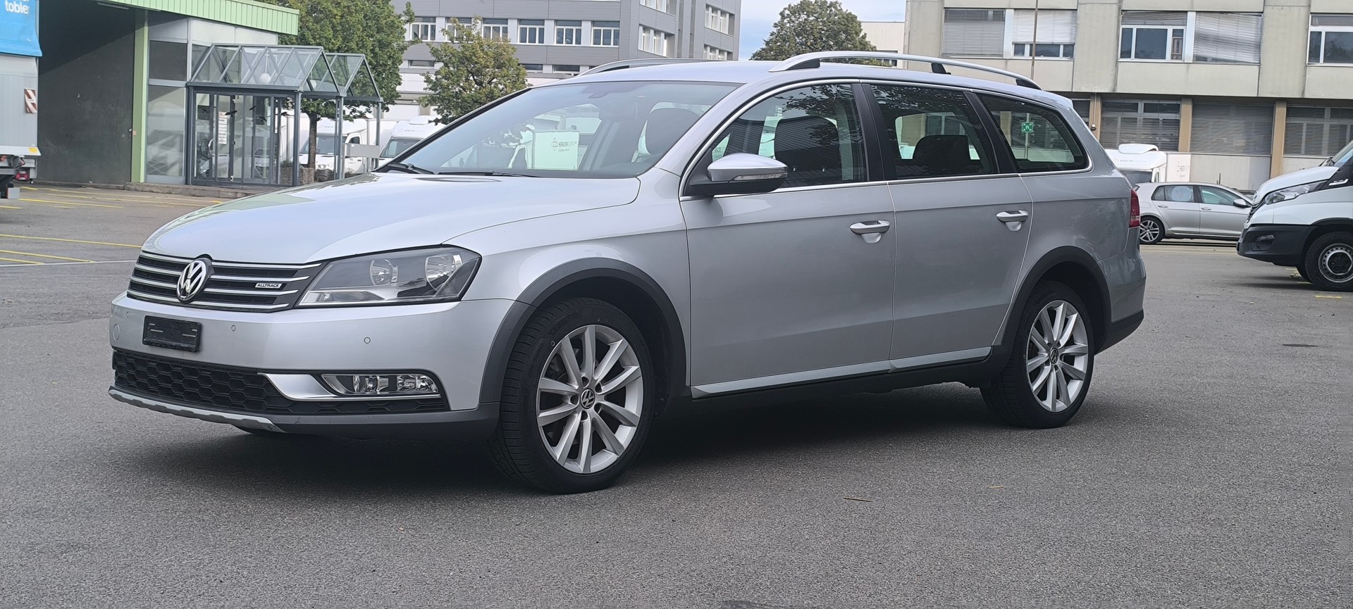 VW Passat Alltrack 2.0 TSI 4Motion DSG-image-1