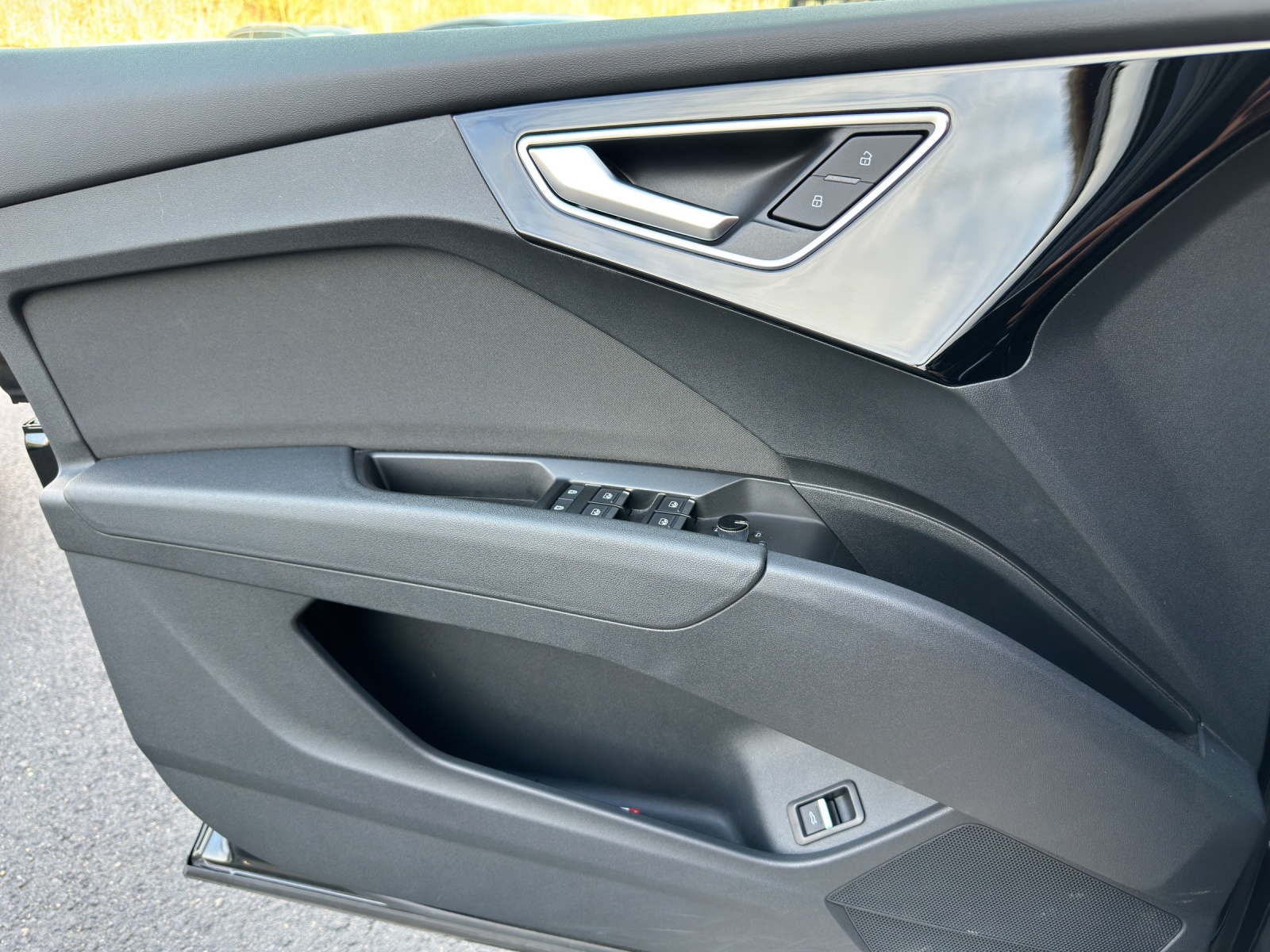 AUDI Q4 e-tron 50 quattro-image-16