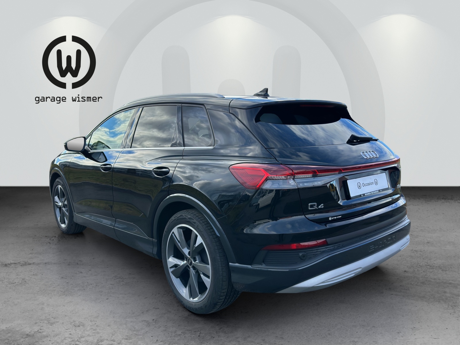 AUDI Q4 e-tron 50 quattro-image-2