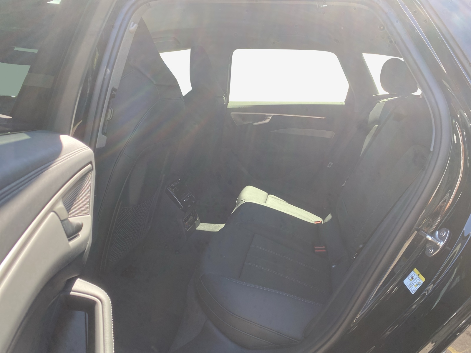 AUDI A6 Avant TDI quattro 150 kW S tronic-image-12