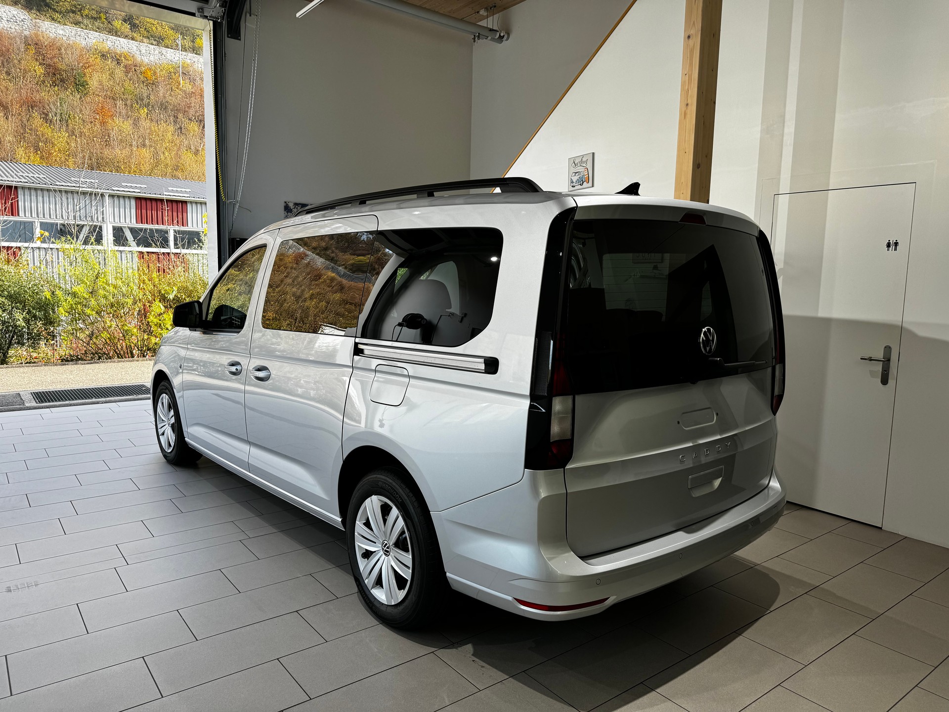 VW Caddy Maxi 2.0 TDI DSG 122PS Liberty-image-2