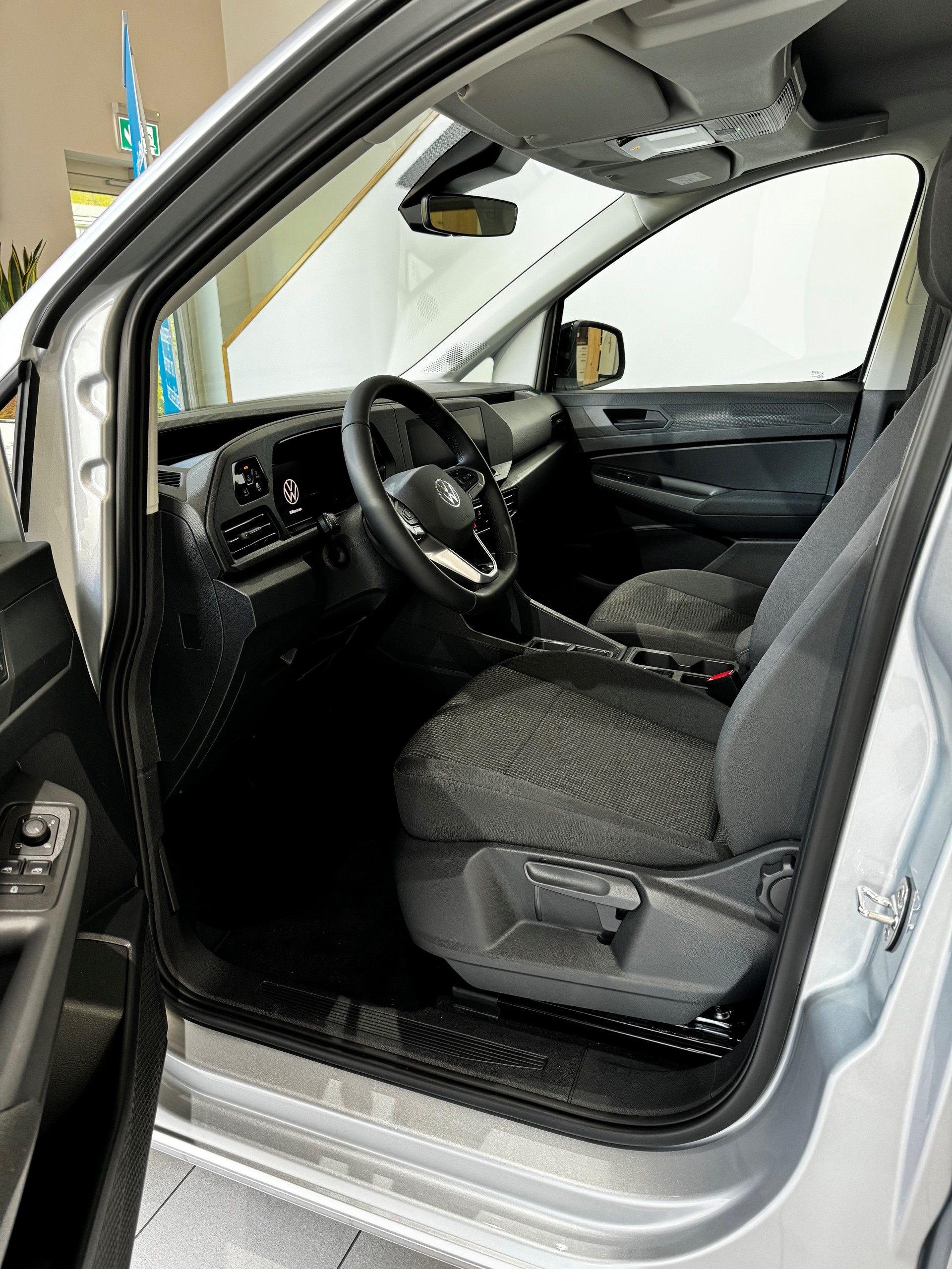 VW Caddy Maxi 2.0 TDI DSG 122PS Liberty-image-4