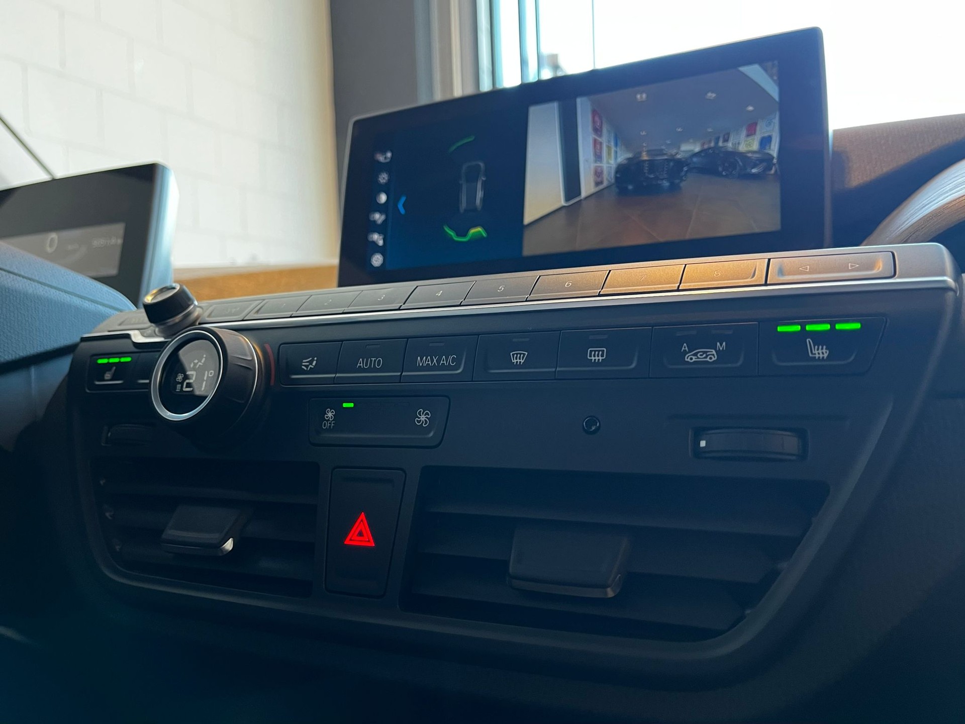 BMW i3s (120Ah) Fleet Edition-image-19