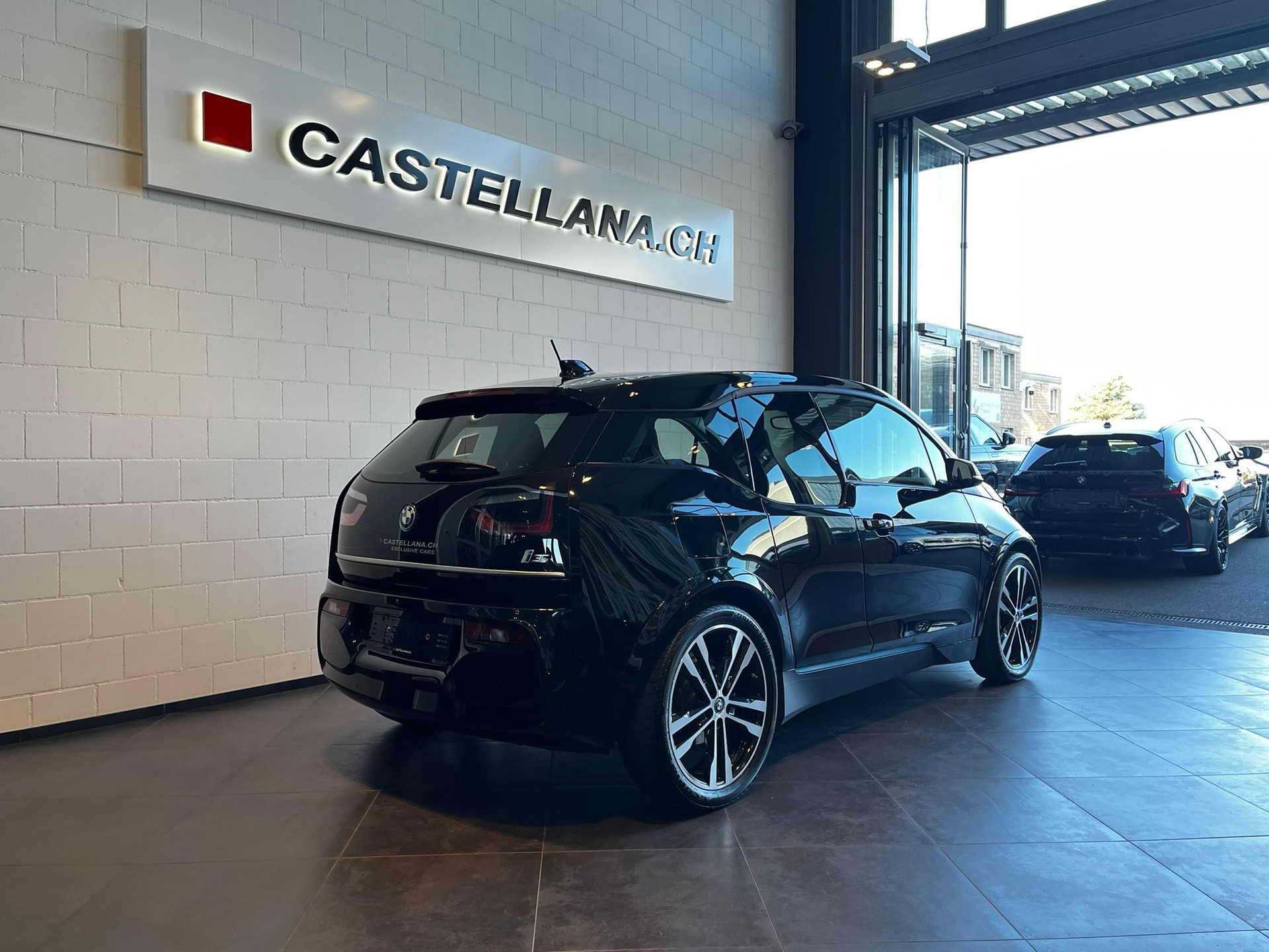 BMW i3s (120Ah) Fleet Edition-image-6