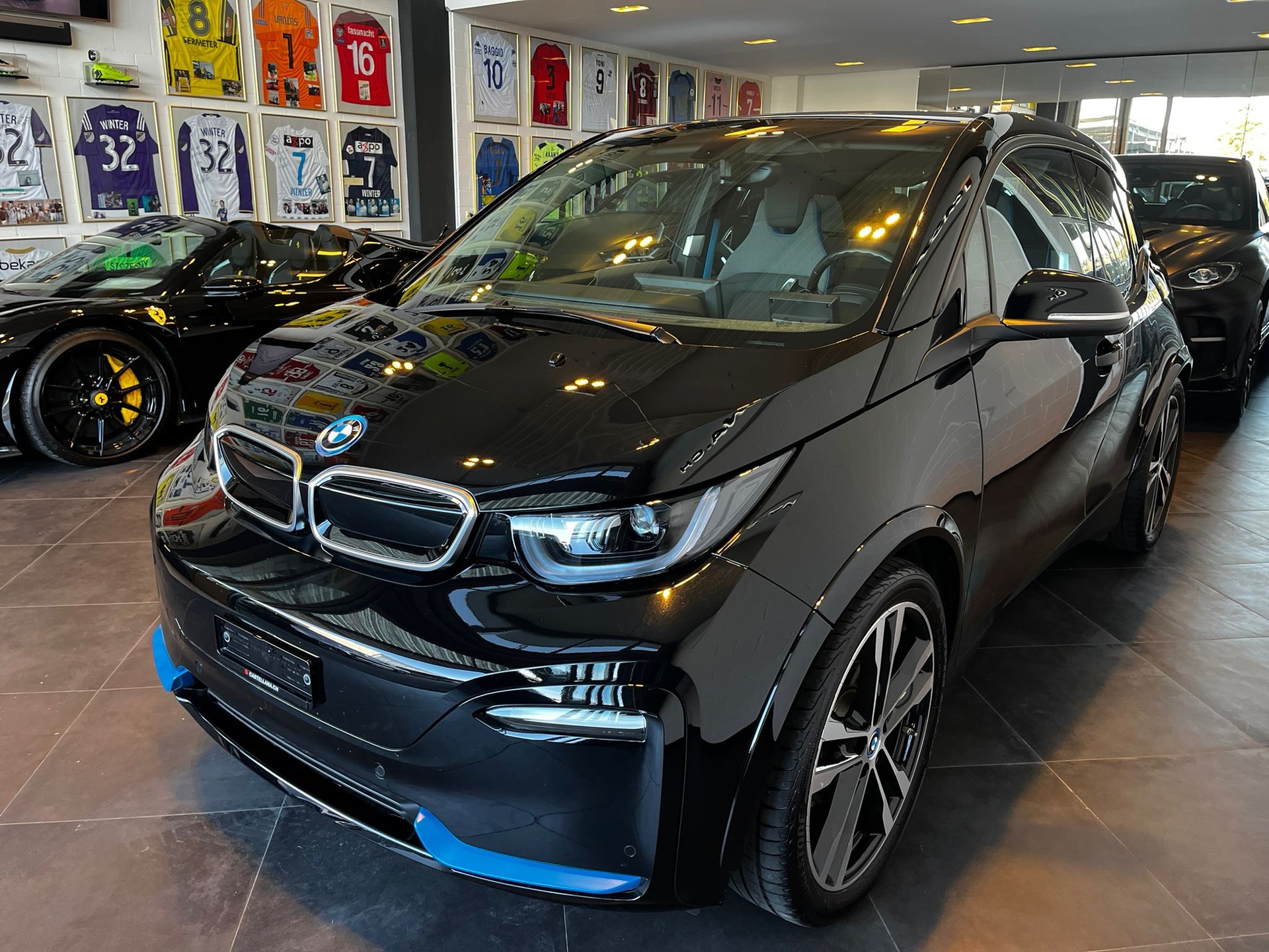 BMW i3s (120Ah) Fleet Edition-image-3