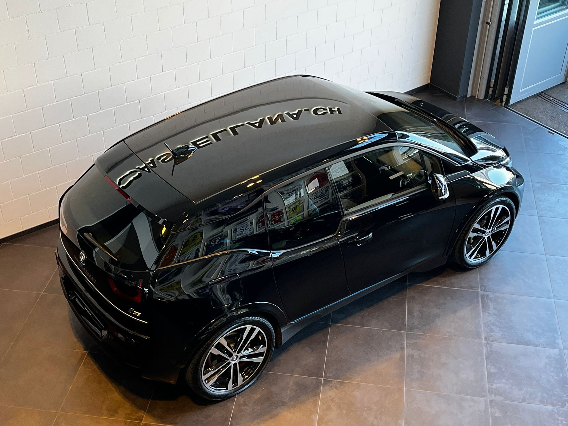 BMW i3s (120Ah) Fleet Edition-image-8