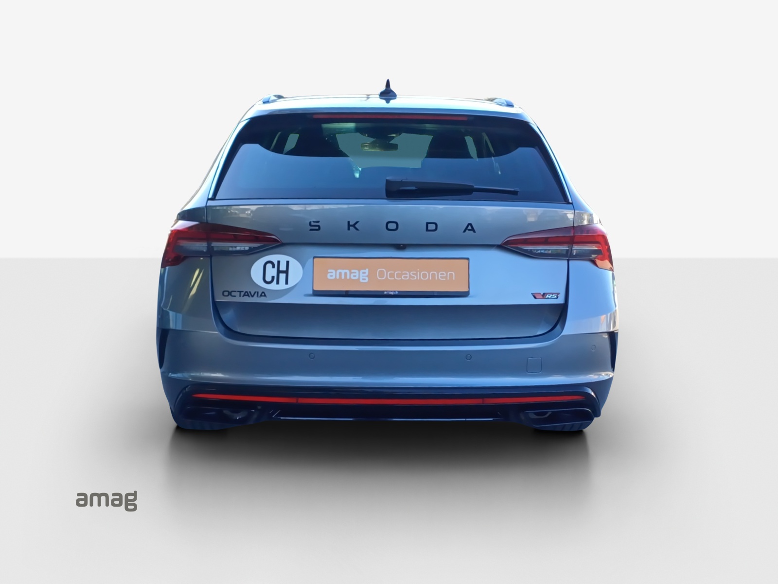 SKODA Octavia Combi 2.0 TSI DSG RS-image-3