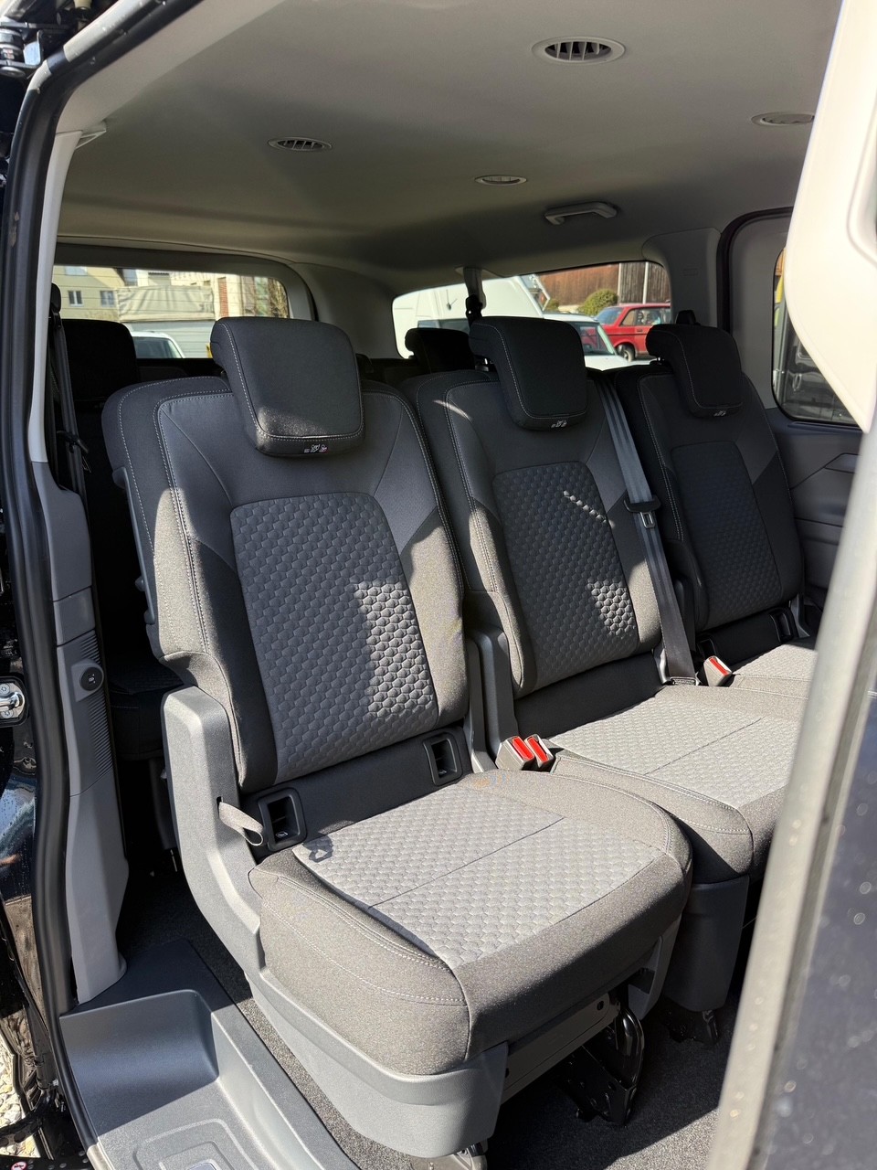 VW Caravelle 2.0 TDI Style LWB 4 Motion Aut 8-image-10