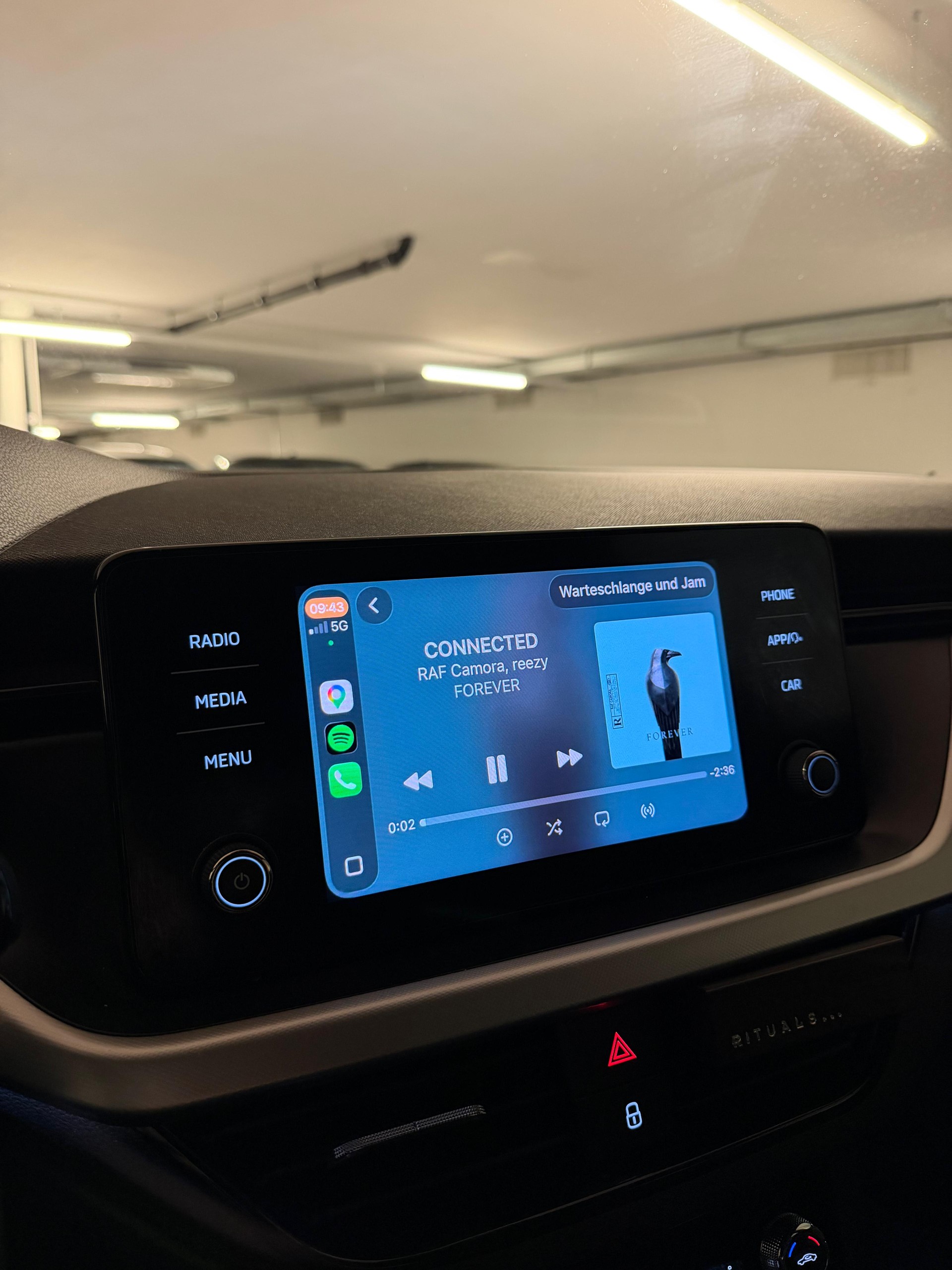 SKODA Scala 1.5 TSI ACT Ambition DSG-image-14
