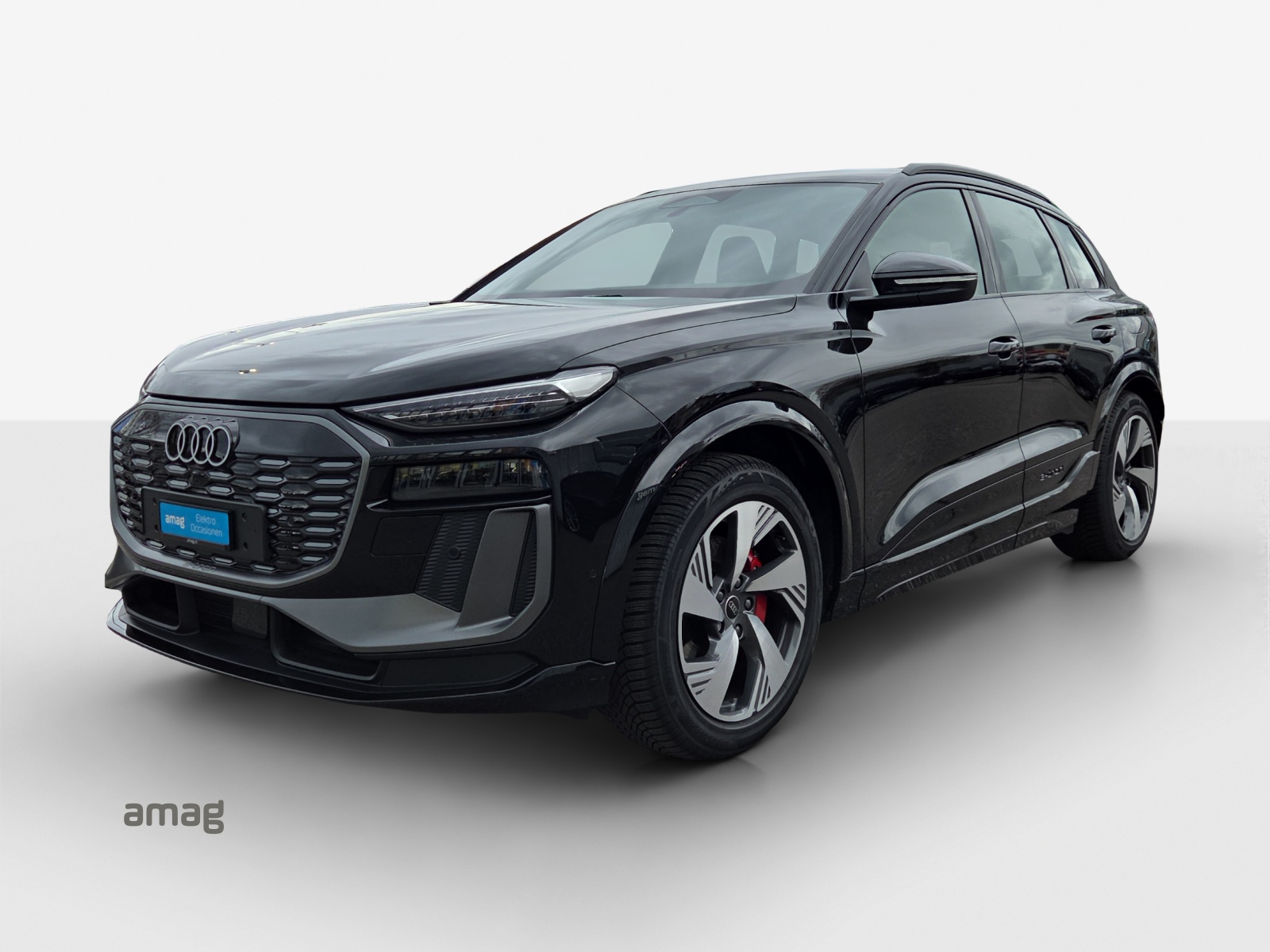 AUDI Q6 e-tron quattro-image-0