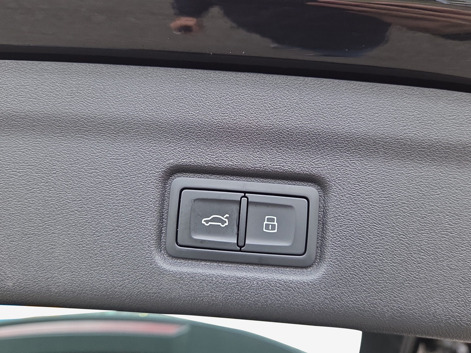 AUDI Q6 e-tron quattro-image-14