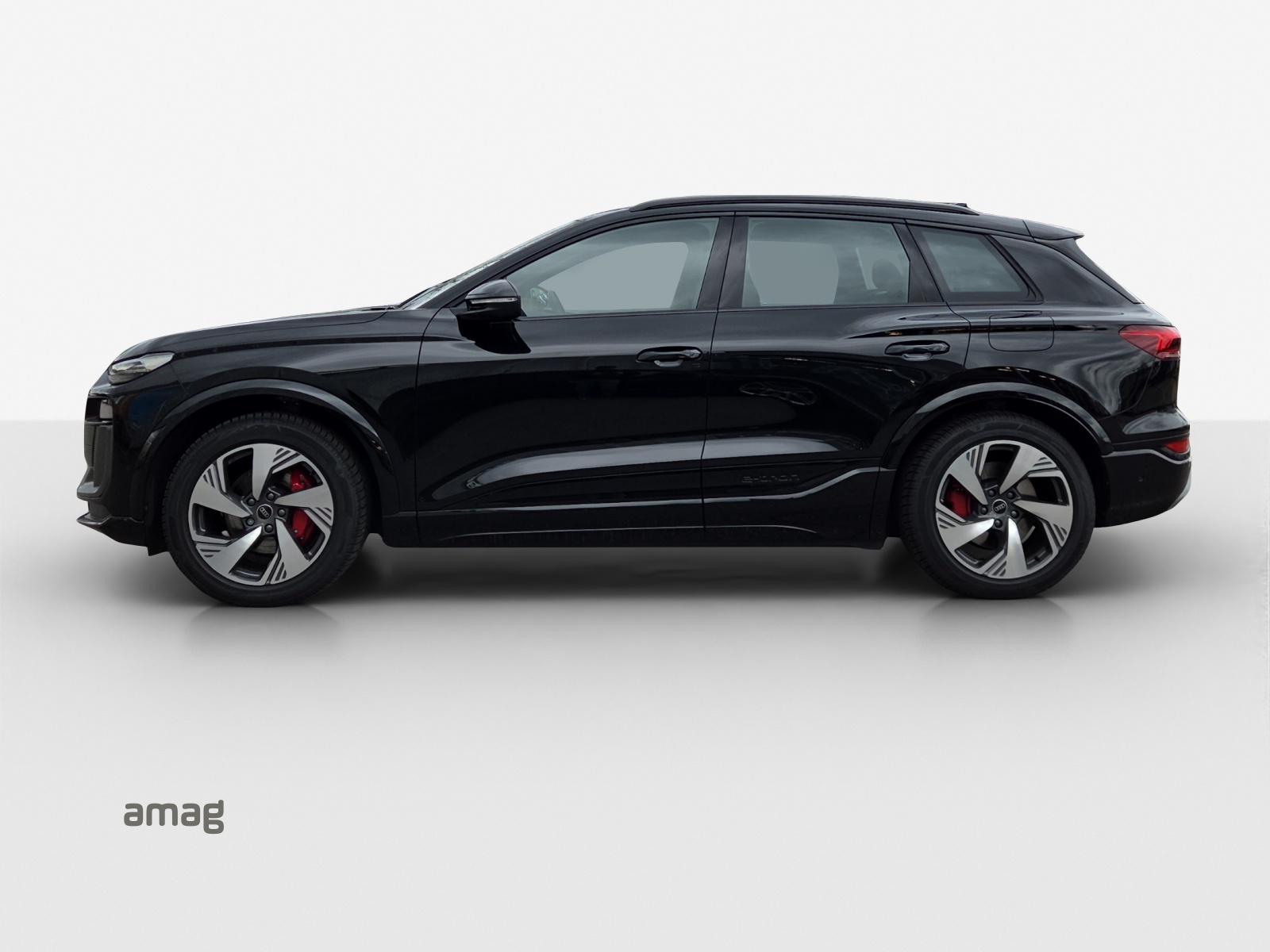 AUDI Q6 e-tron quattro-image-1