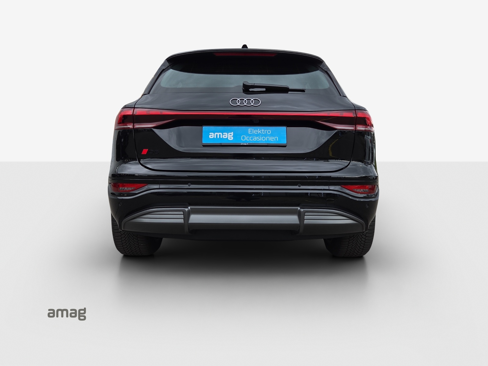 AUDI Q6 e-tron quattro-image-4