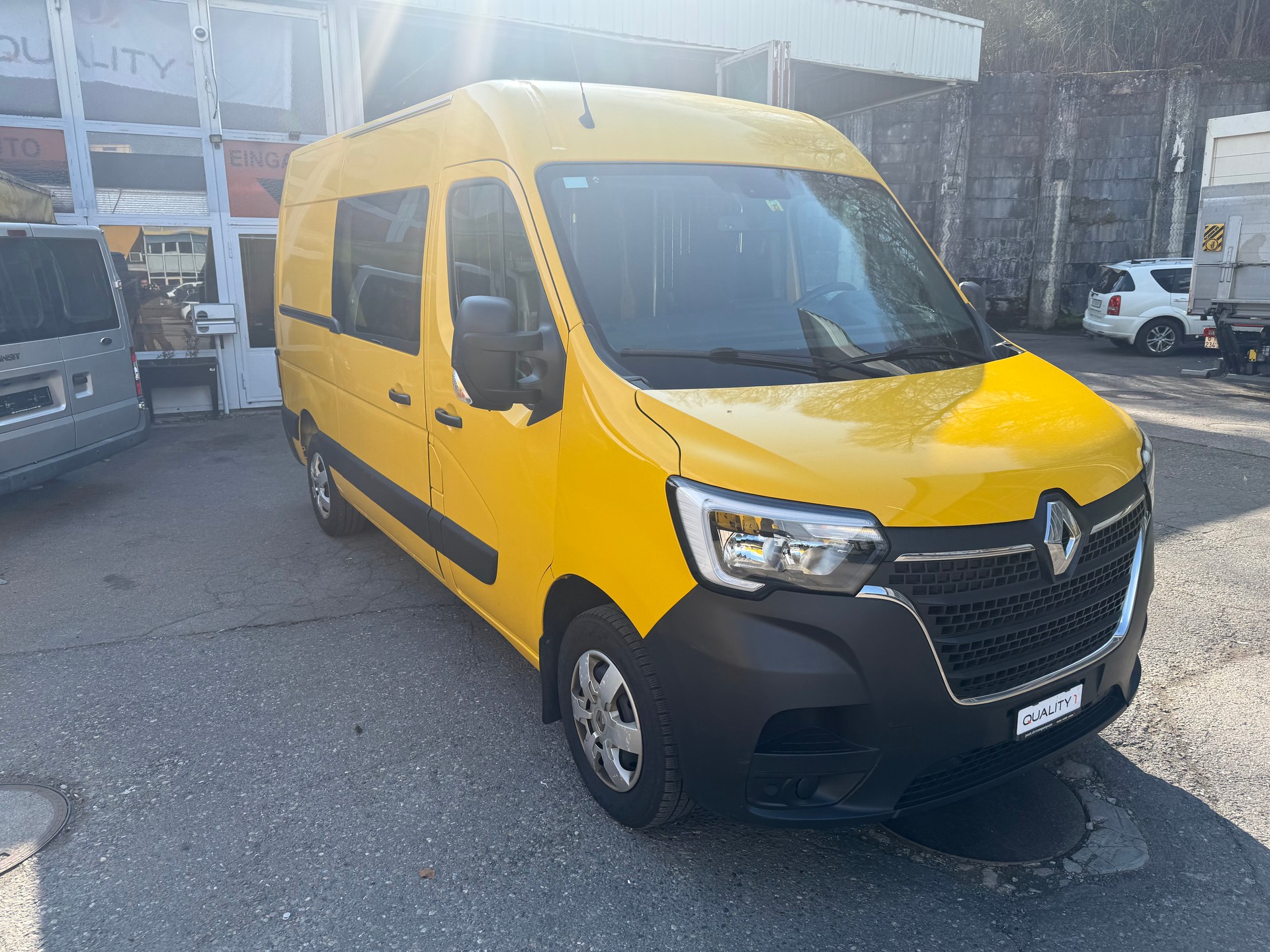 RENAULT Master T35 ENERGY 2.3dCi 150 L2H2-image-2