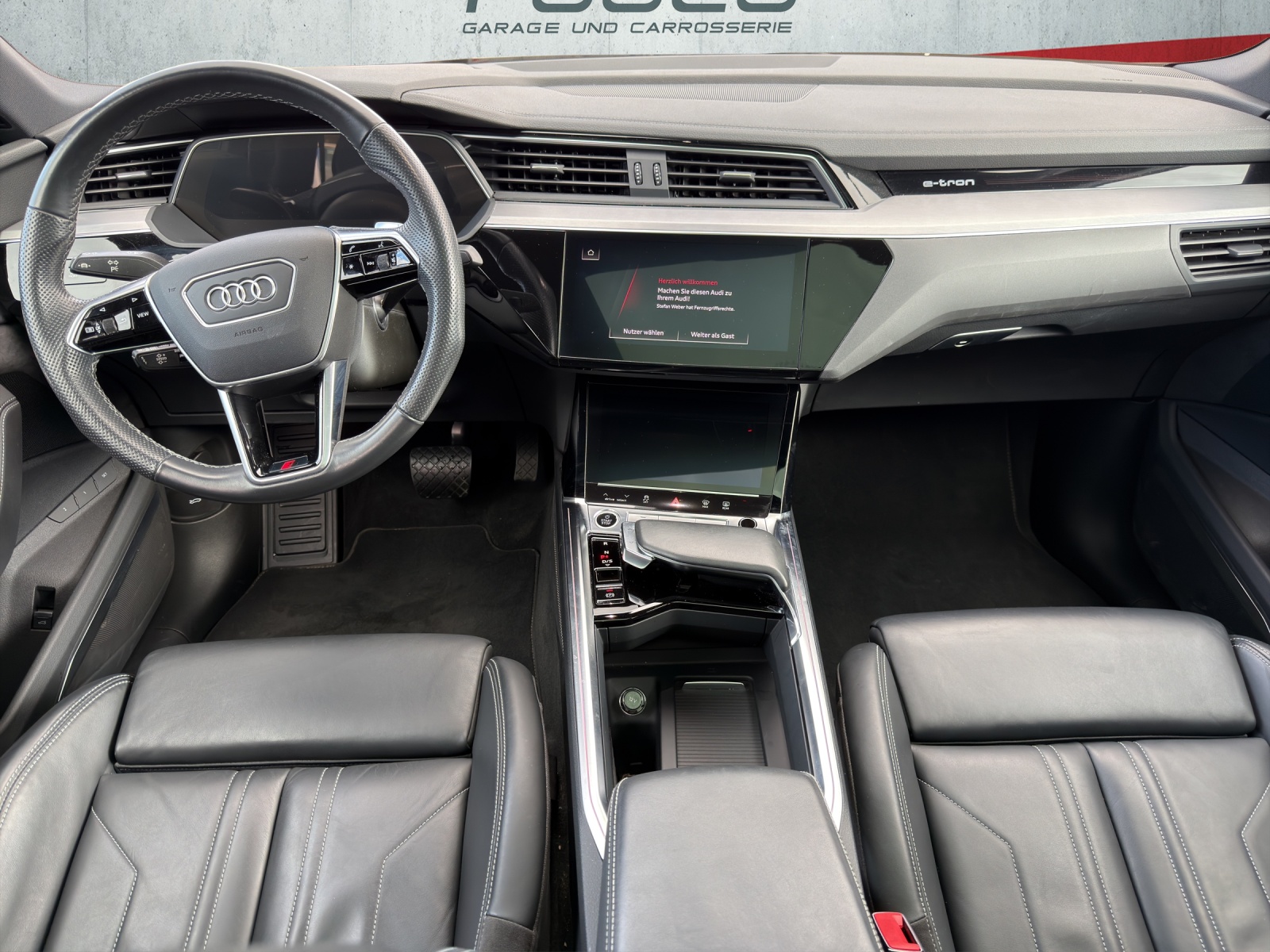 AUDI e-tron 55 Sportback S Line quattro-image-10
