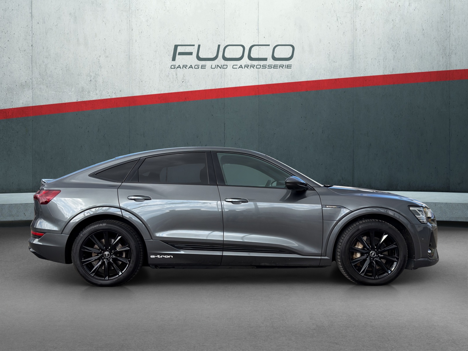AUDI e-tron 55 Sportback S Line quattro-image-1