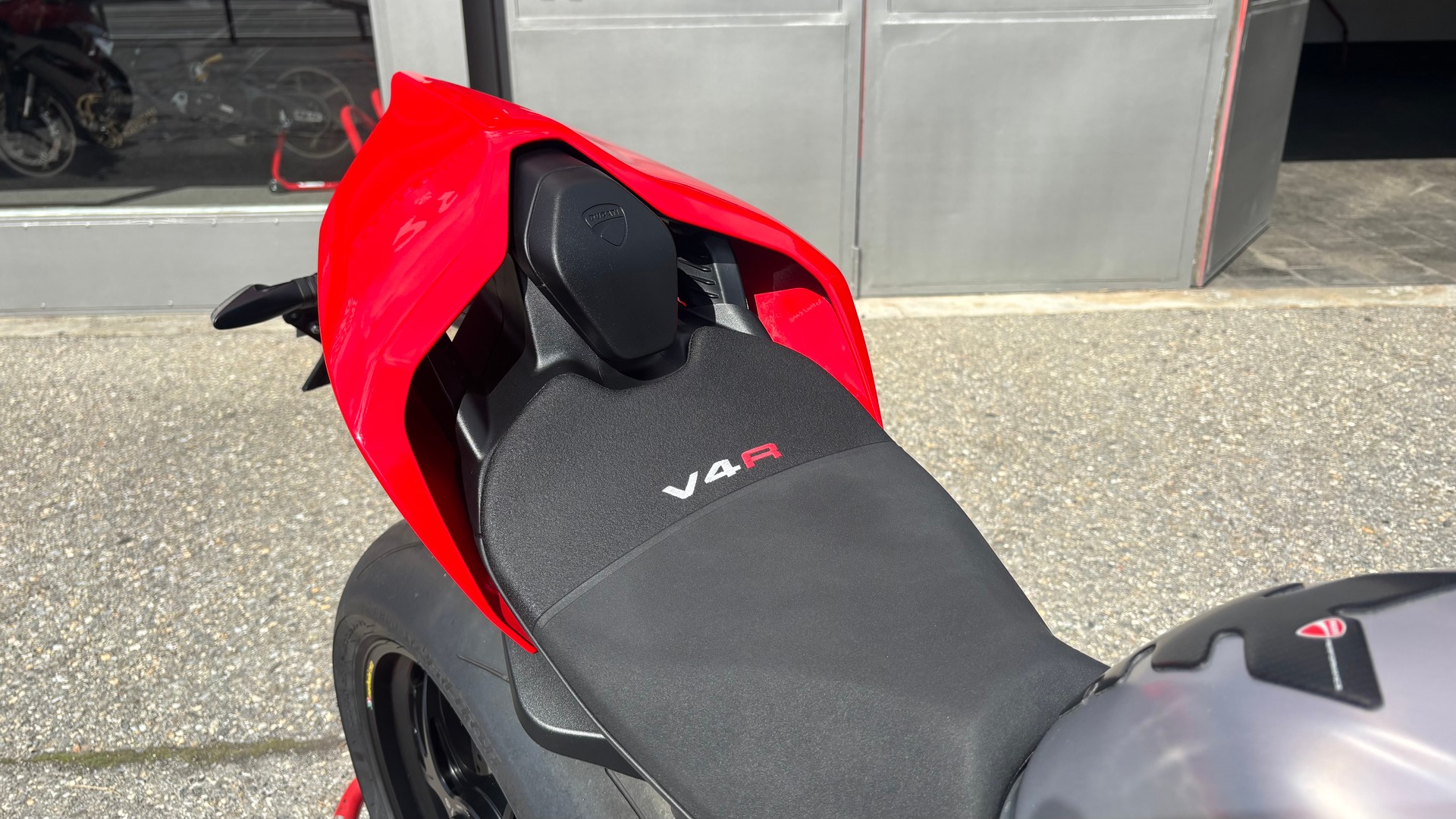 DUCATI Panigale V4 R-image-9