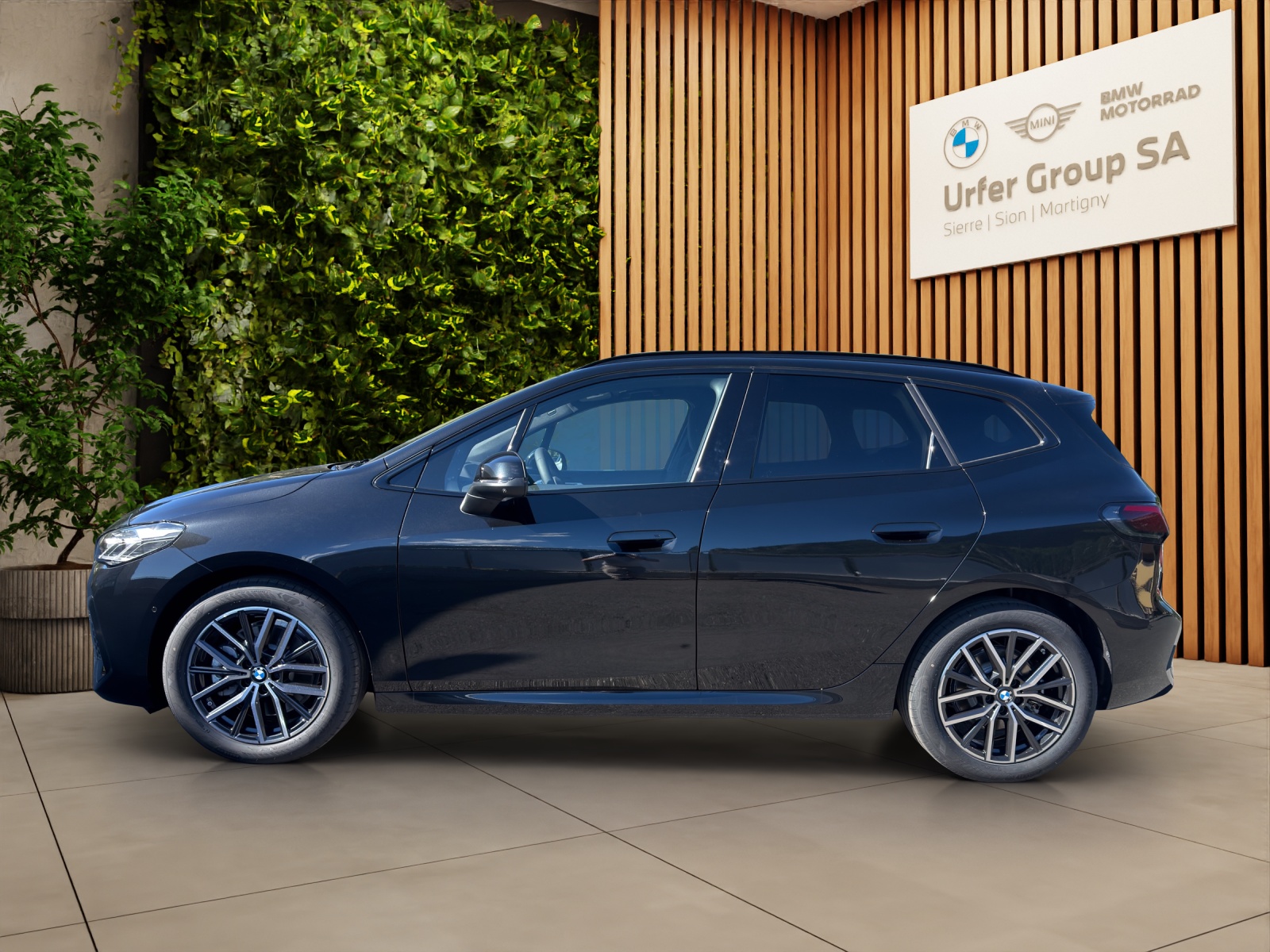 BMW 223i Active Tourer xDrive M Sport DKG-image-1
