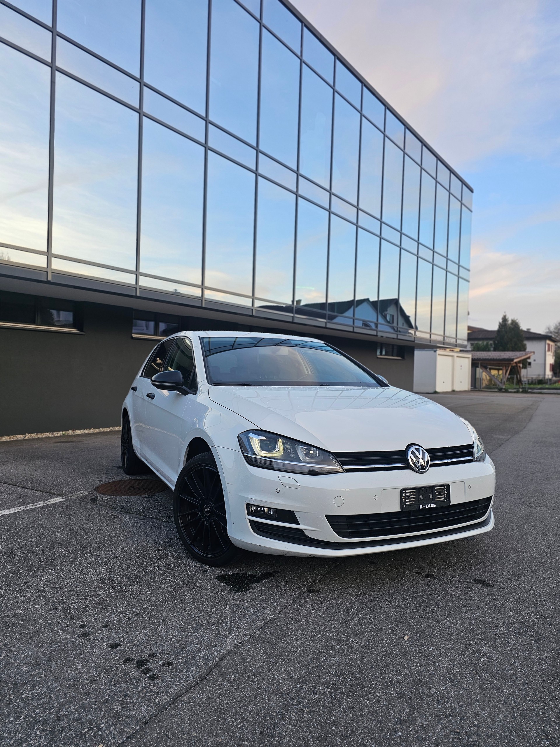 VW Golf 1.6 TDI Comfortline 4Motion-image-0