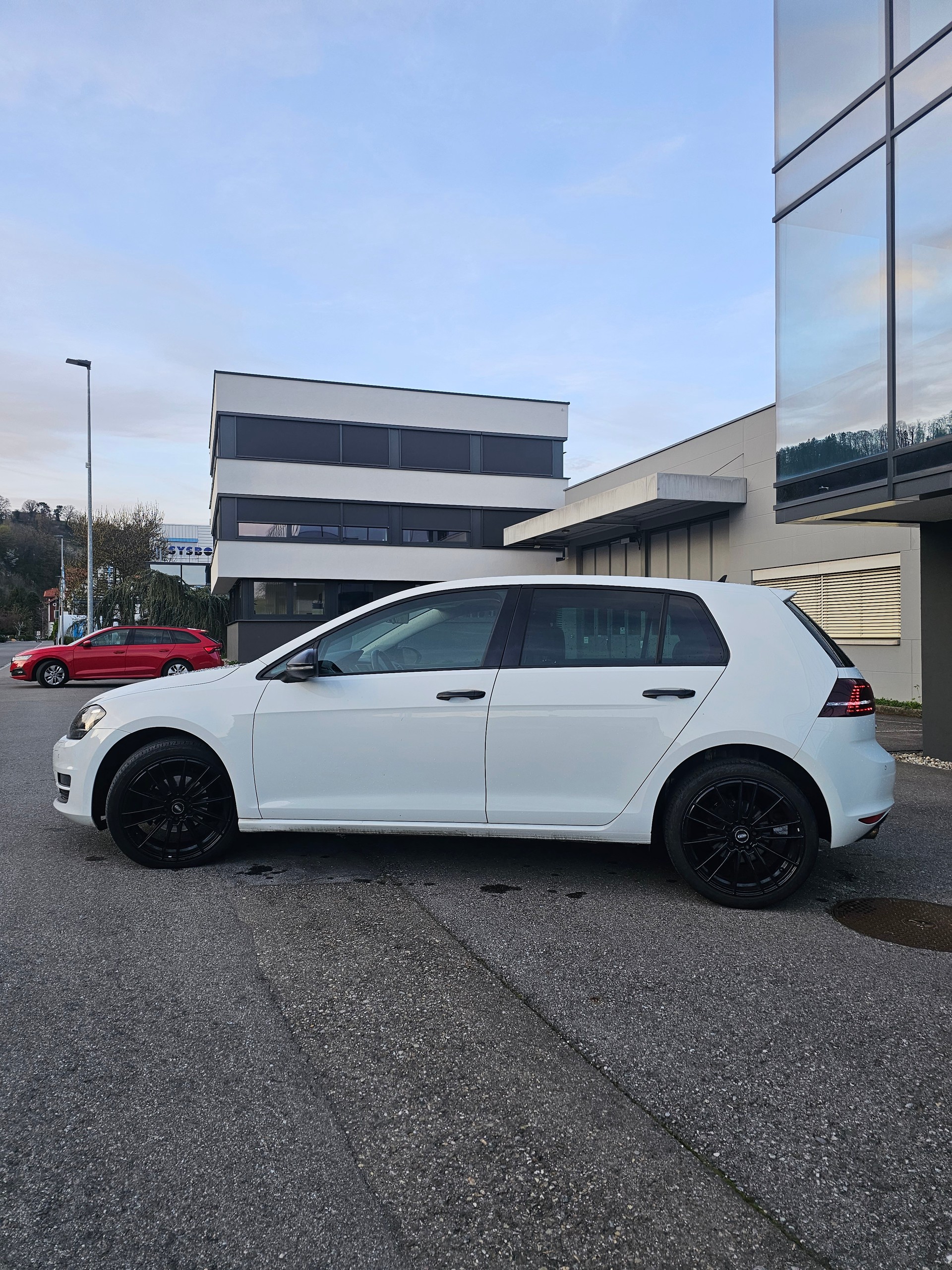 VW Golf 1.6 TDI Comfortline 4Motion-image-3