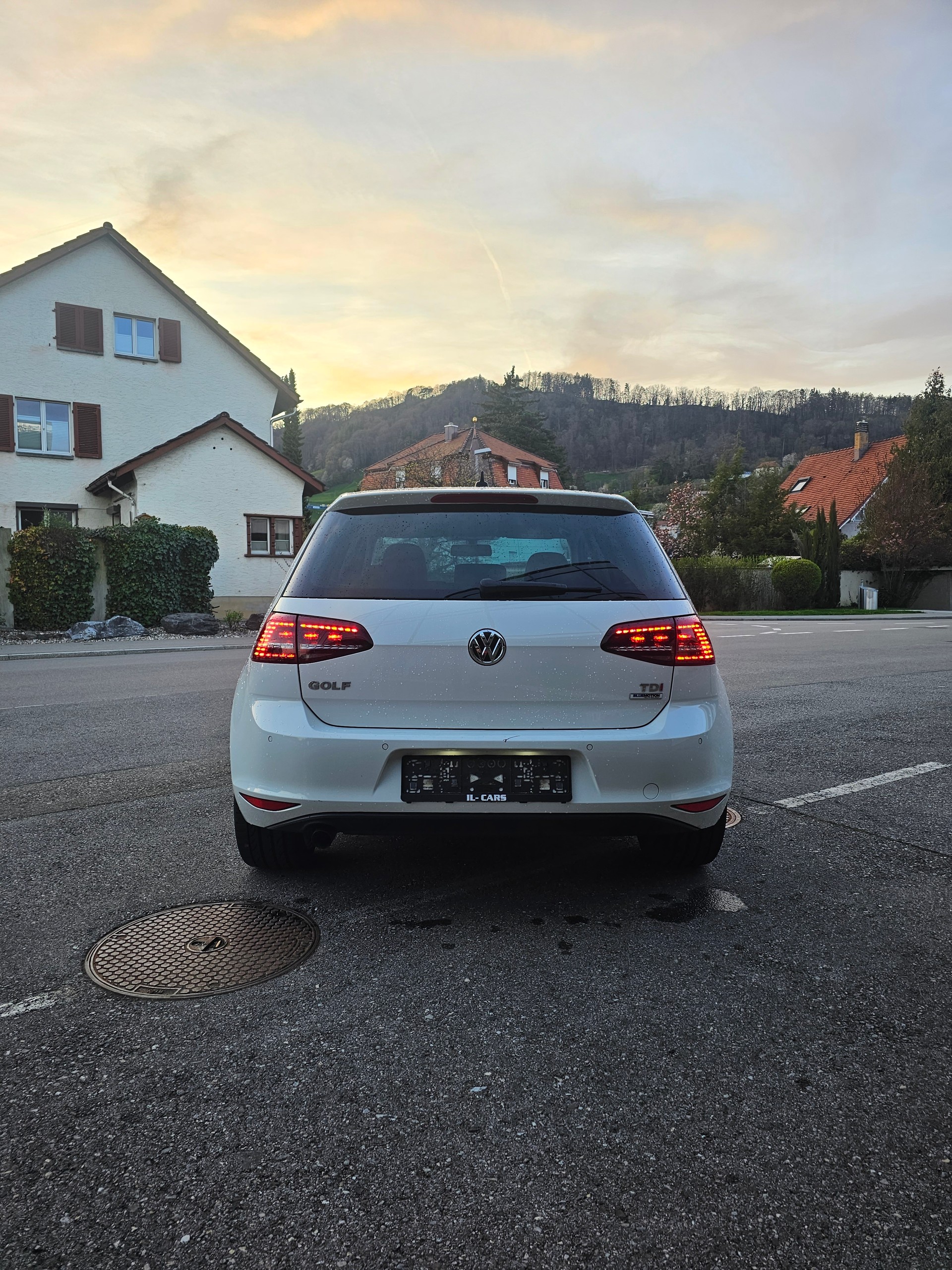 VW Golf 1.6 TDI Comfortline 4Motion-image-4