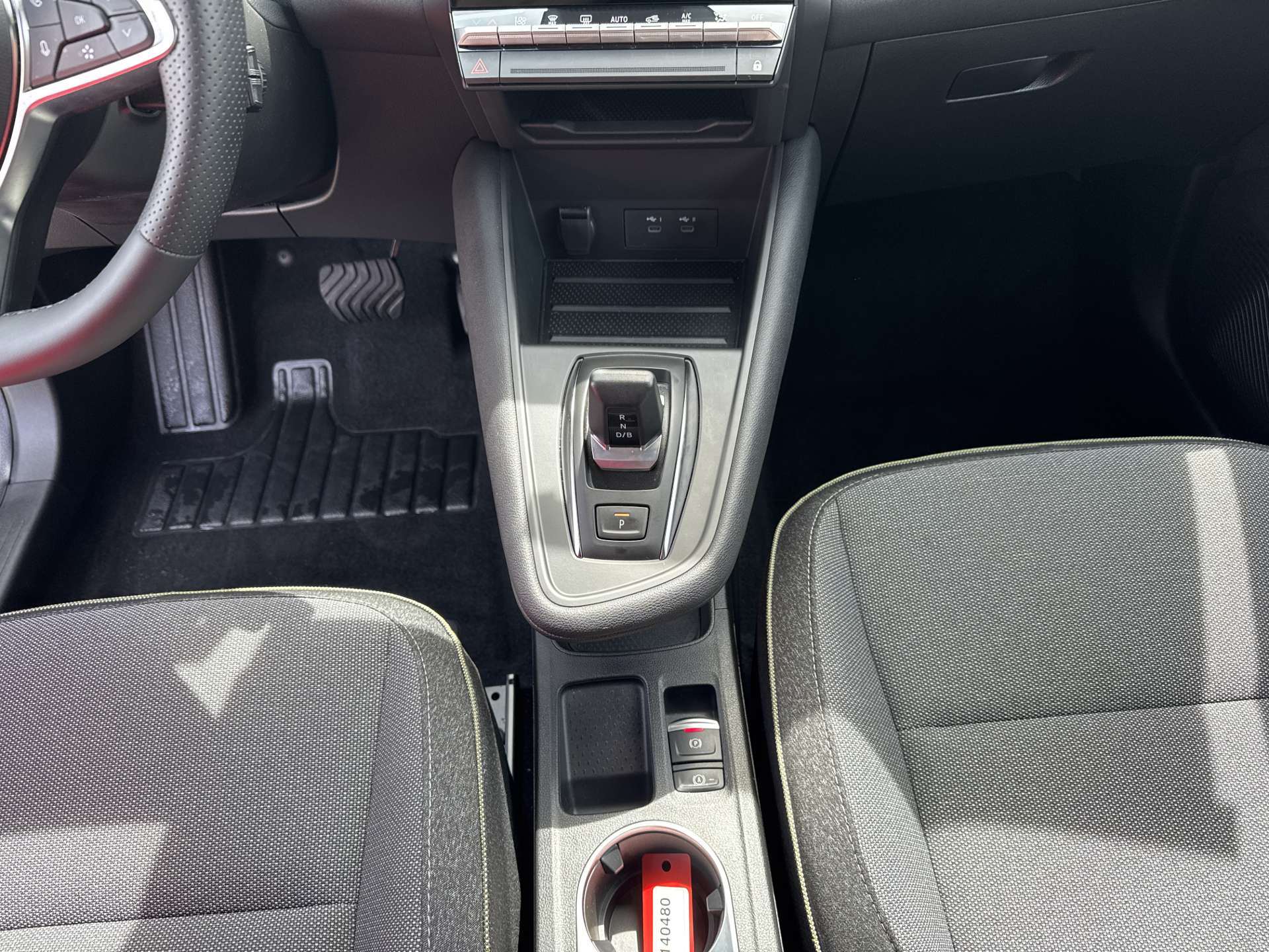 RENAULT Captur 1.8 E-Tech 160 Techno DHT-Automat-image-11