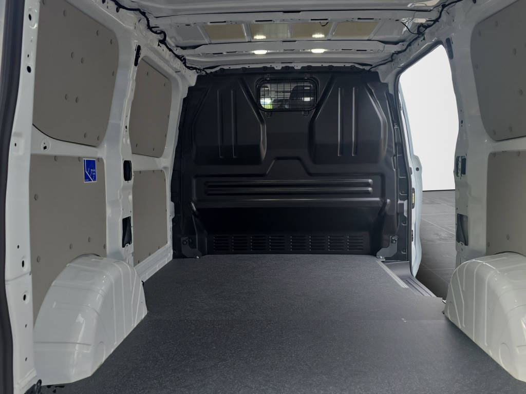 FORD Transit Custom Van 320 L1 2.5 Duratec 233 Trend PHEV-image-15