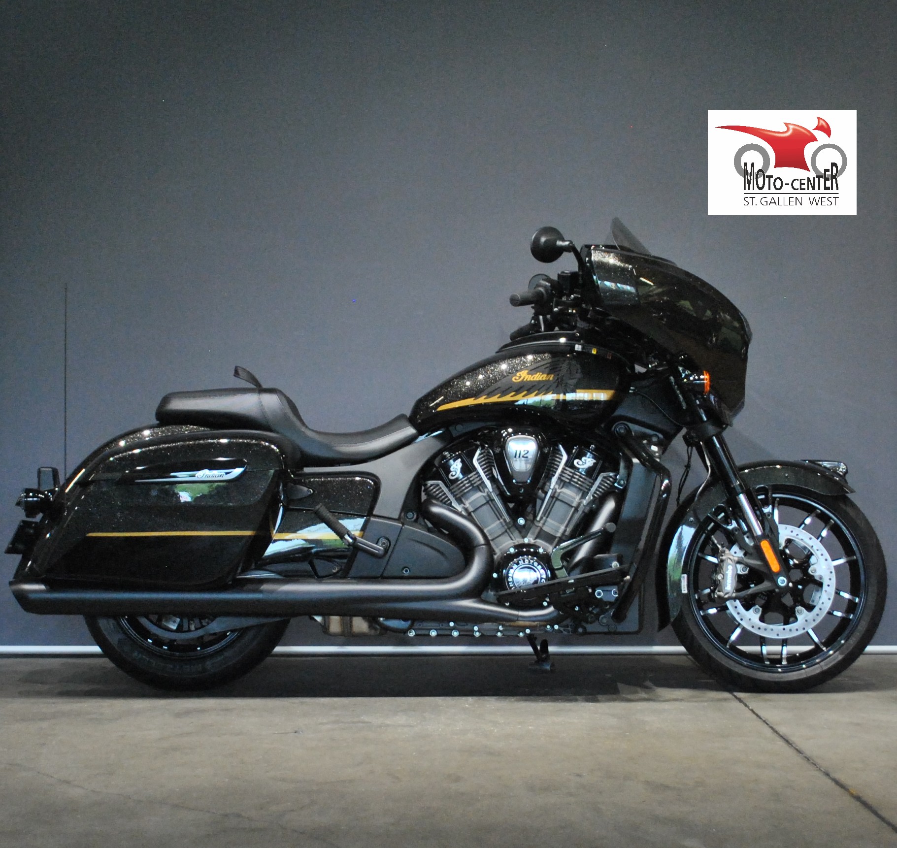 INDIAN Chieftain Power Plus Dark Horse-showroom-element-1