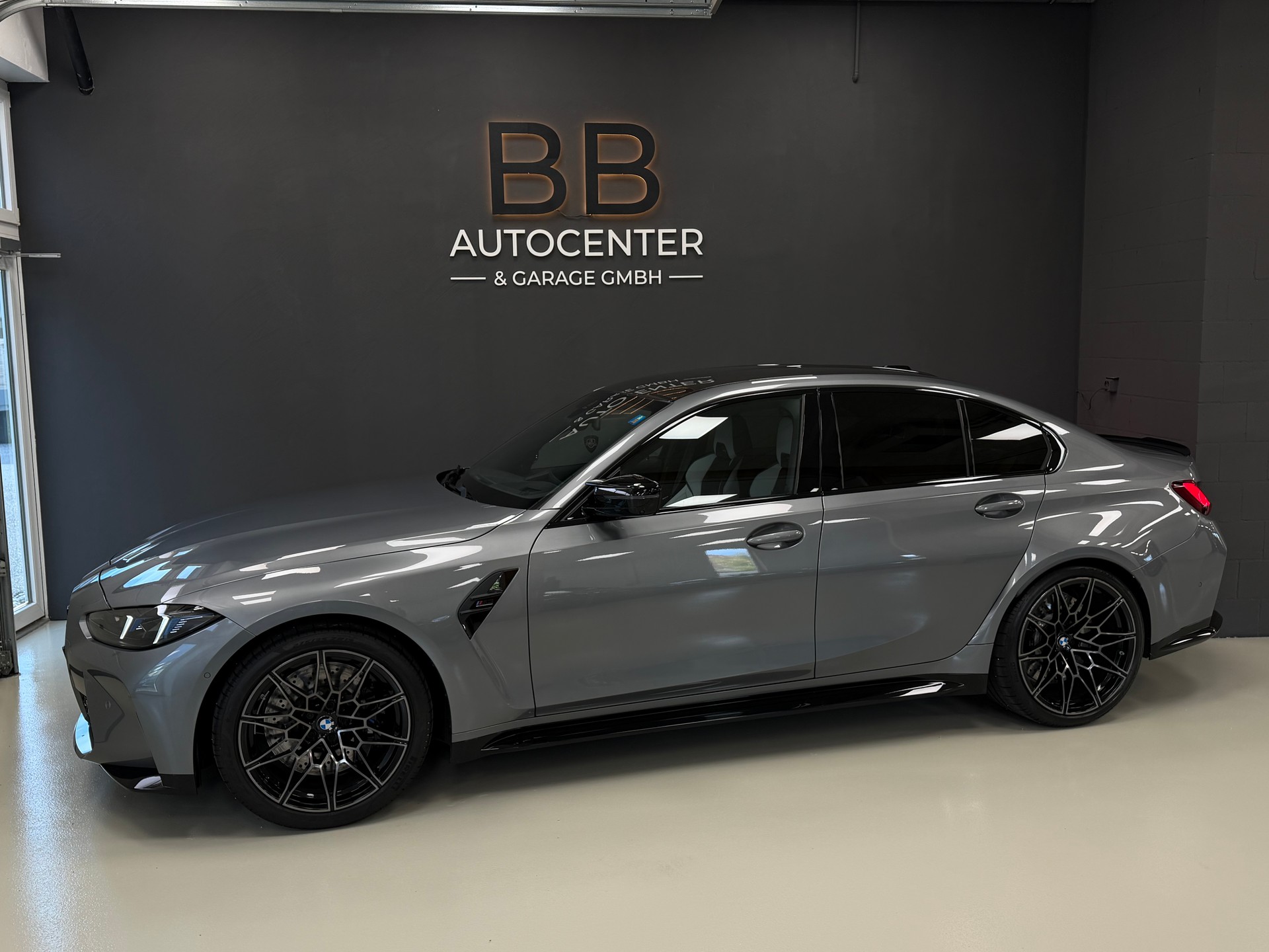 BMW M3 Competition-image-2