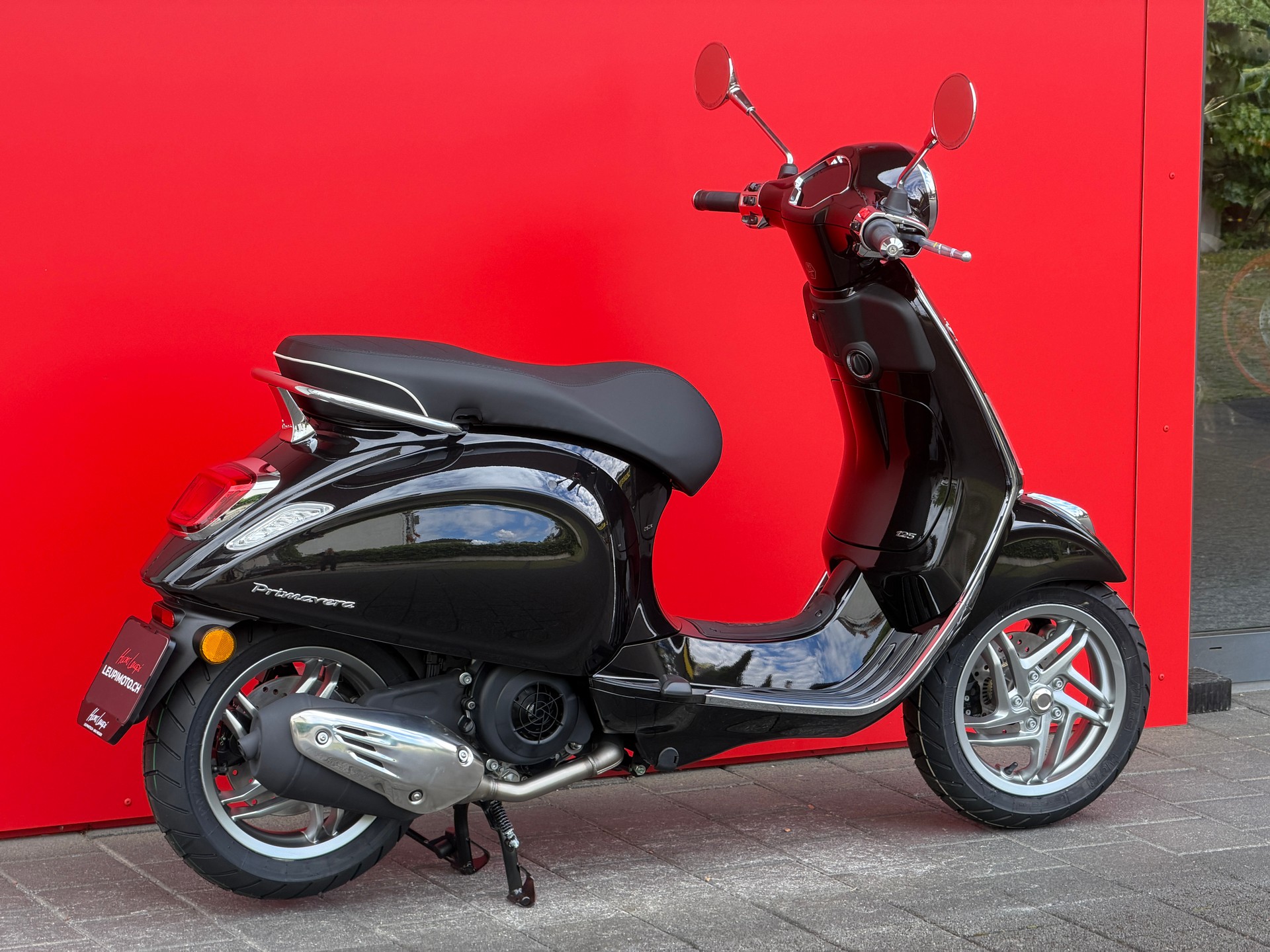 PIAGGIO Vespa 125 Primavera MY26-image-12